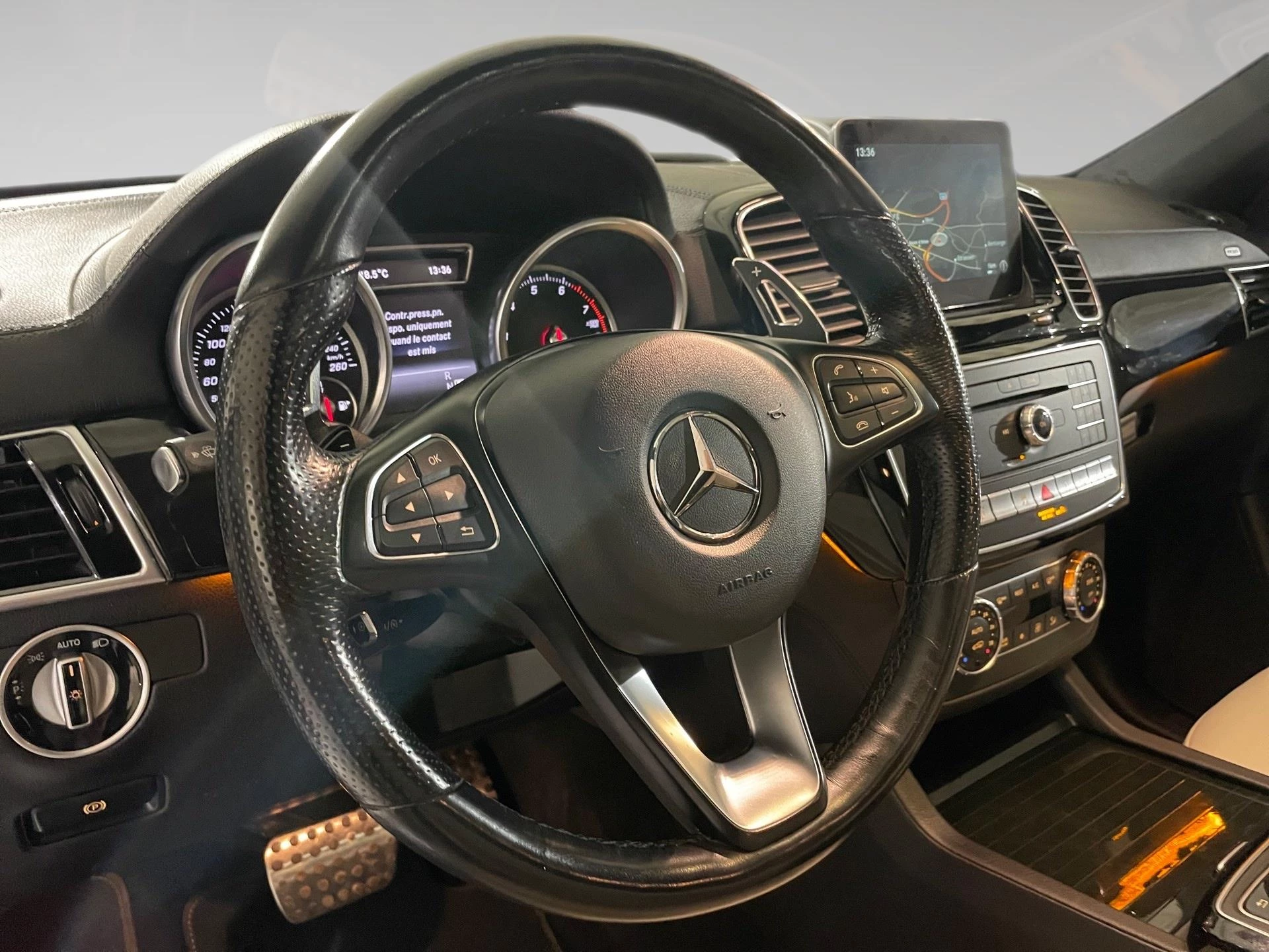 Mercedes-Benz-GLE-image-7