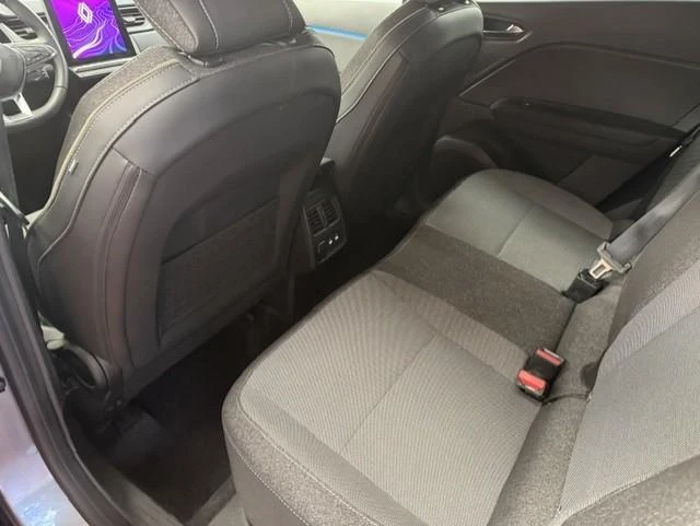 Renault-Captur-image-8