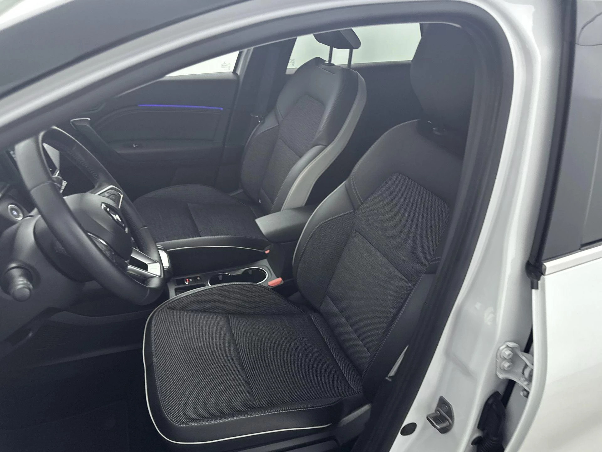 Renault Captur 1.3 mild hybrid 140Pk Techno