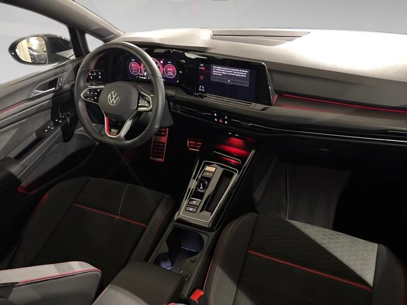 Volkswagen-Golf-image-6