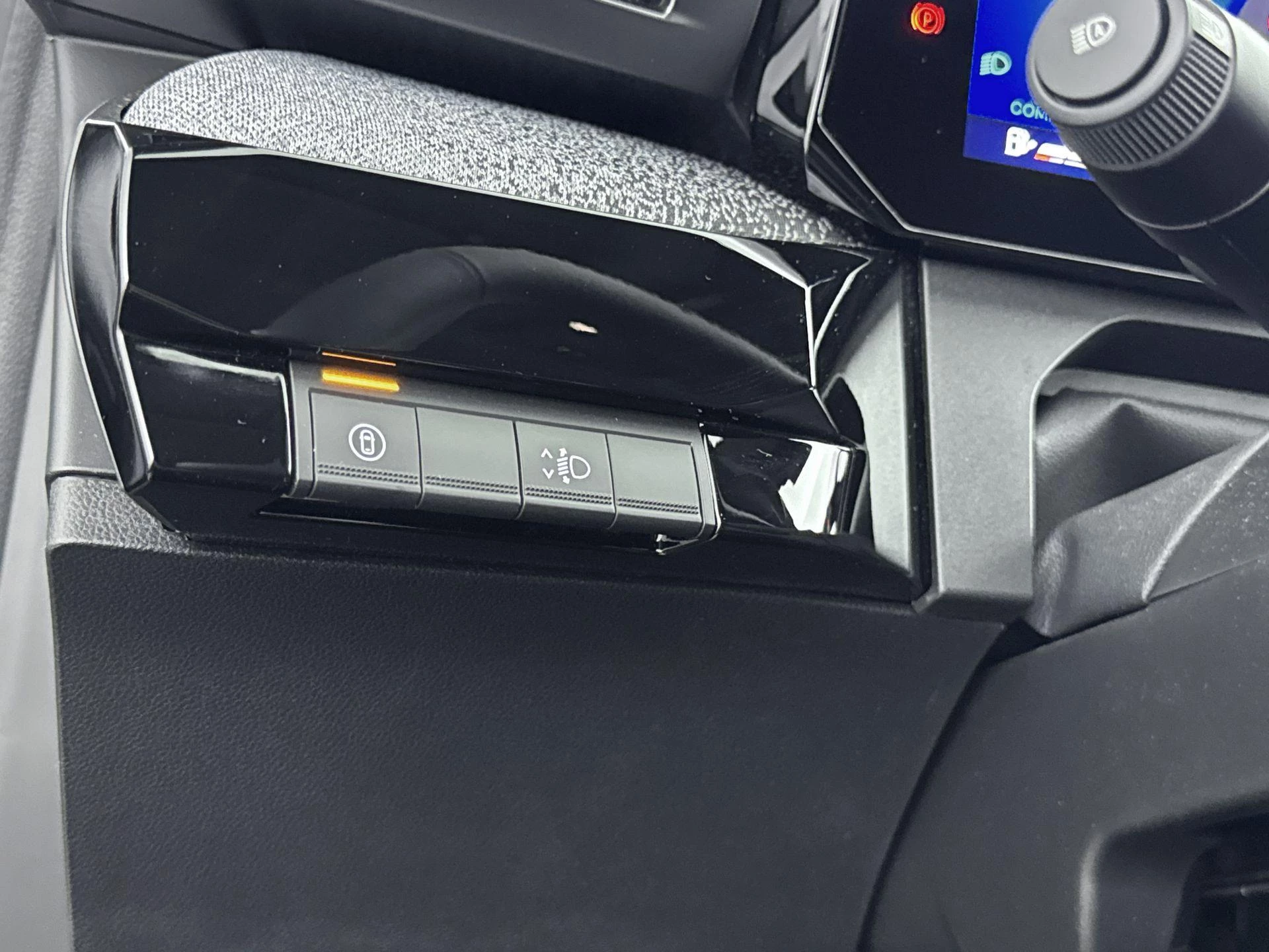 Renault-Clio-image-23