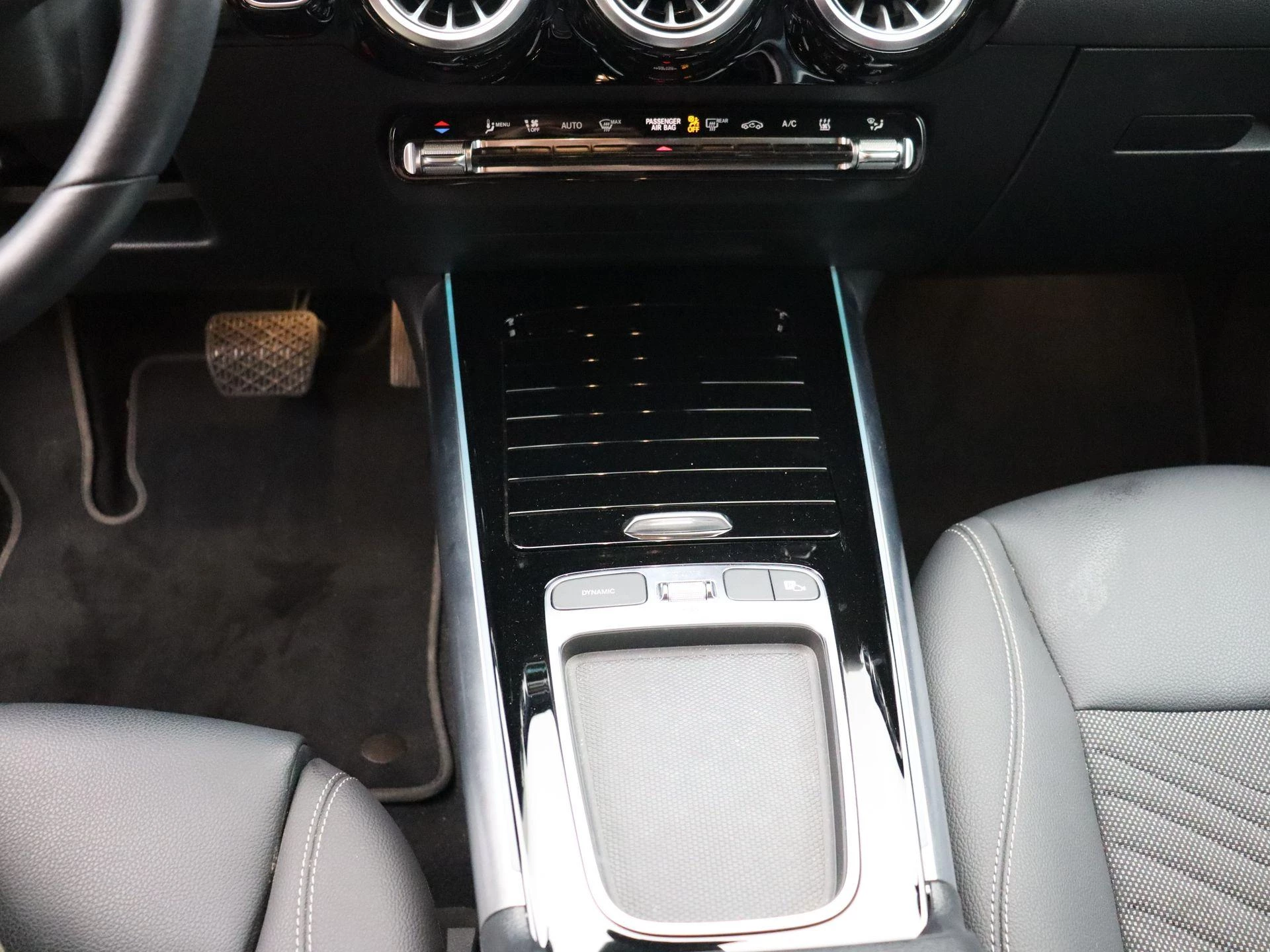Mercedes-Benz EQA 250+ Business Line