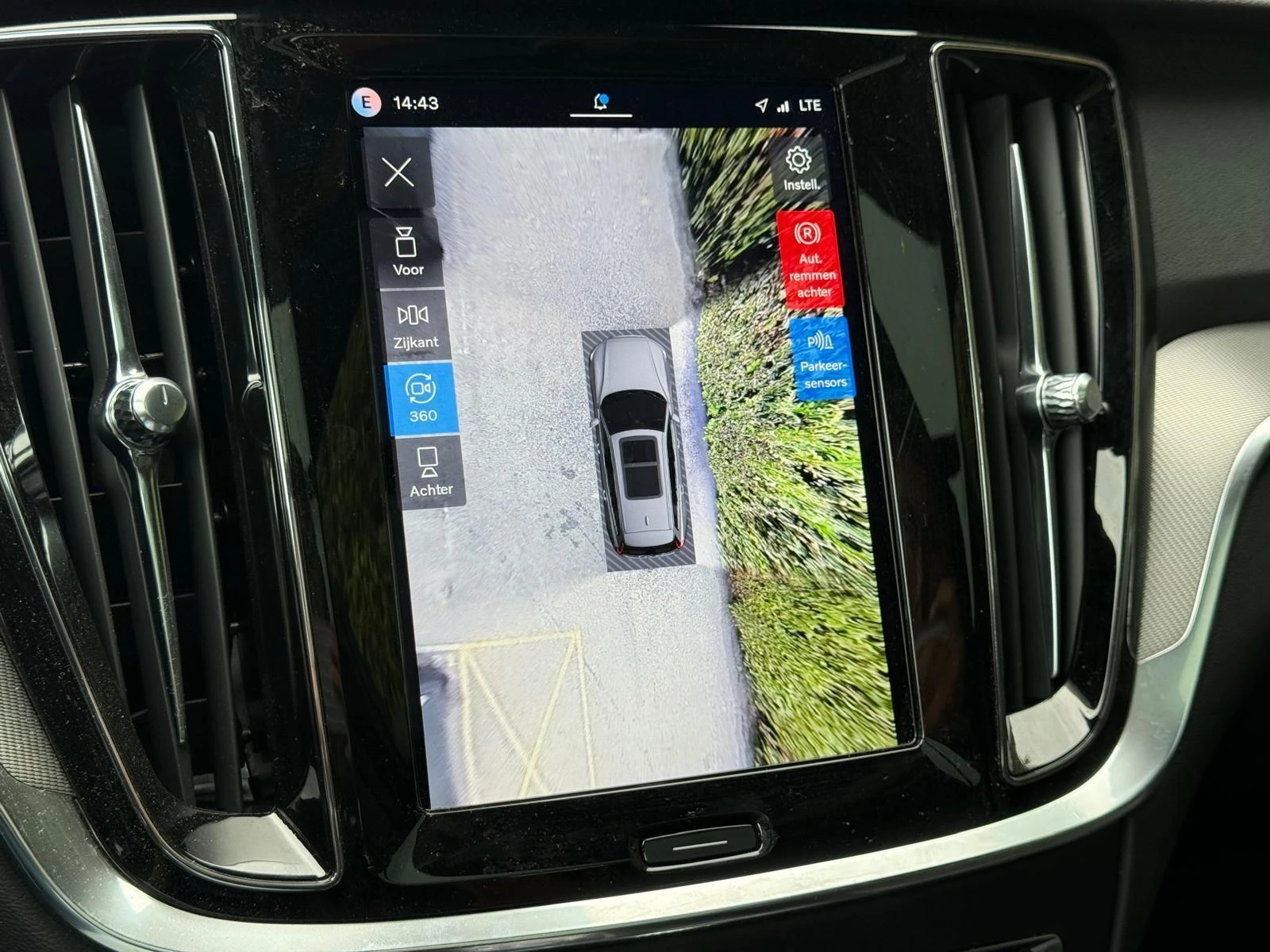 Volvo-V60-image-6