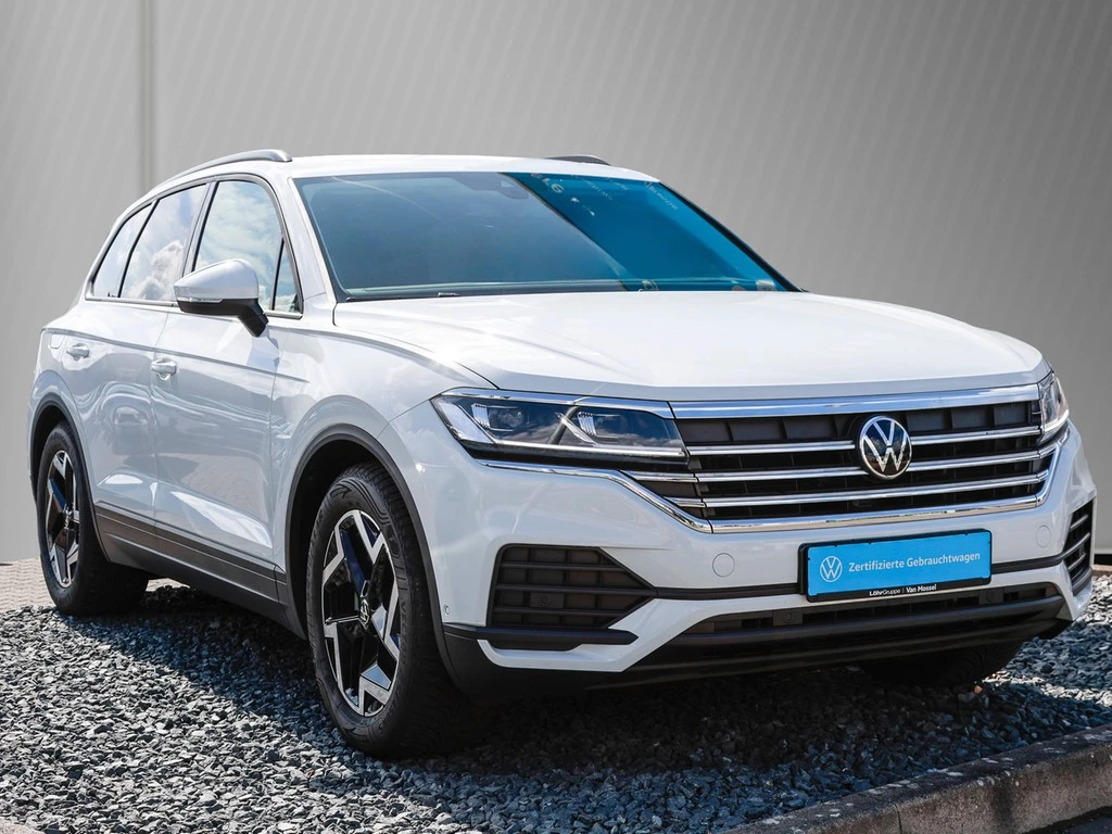 Volkswagen-Touareg-image-2