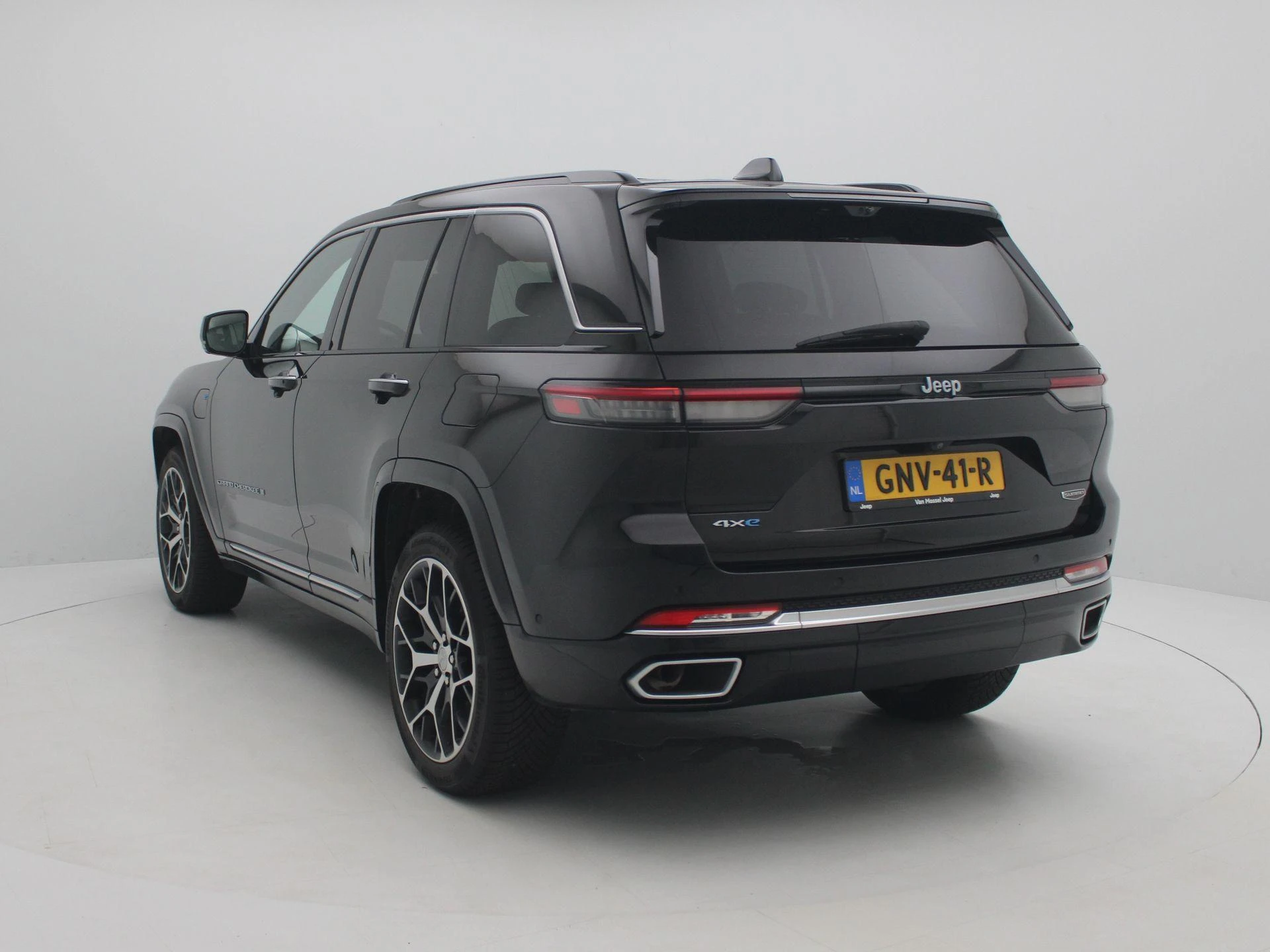 Jeep-Grand Cherokee-image-1