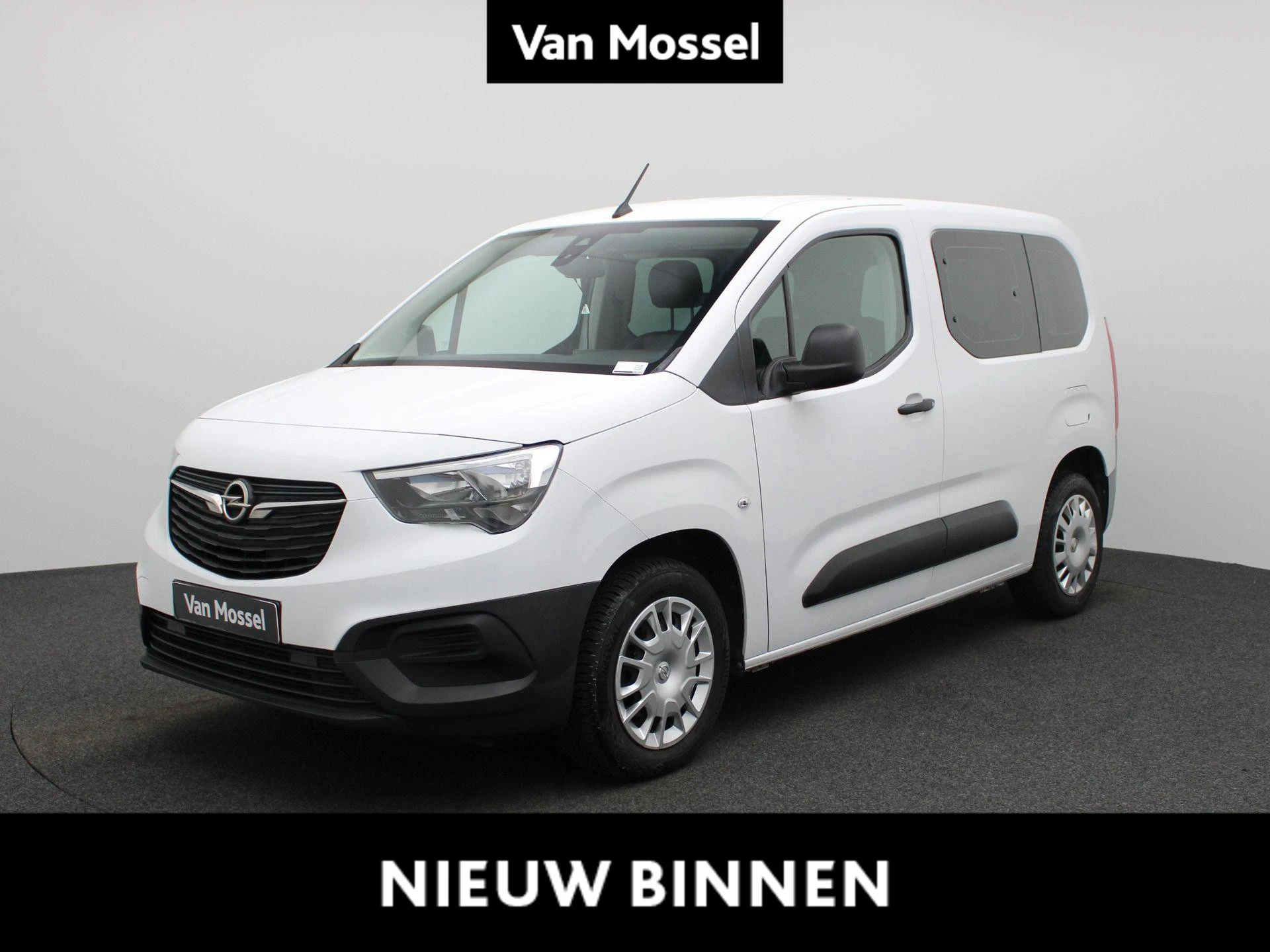 Opel-Combo Life-image-0