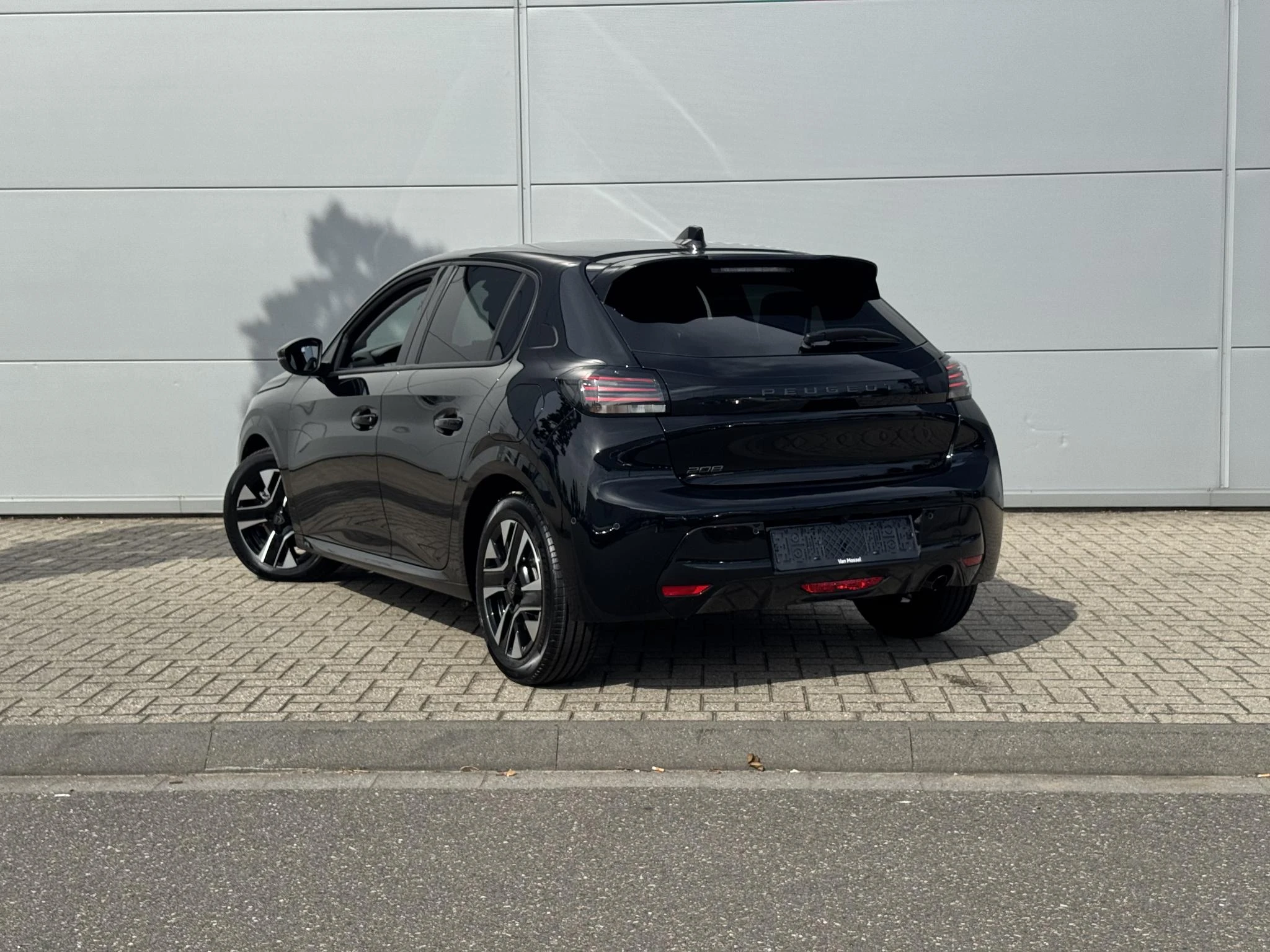 Peugeot-208-image-3