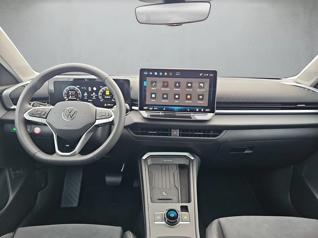 Volkswagen-T-Roc-image-7