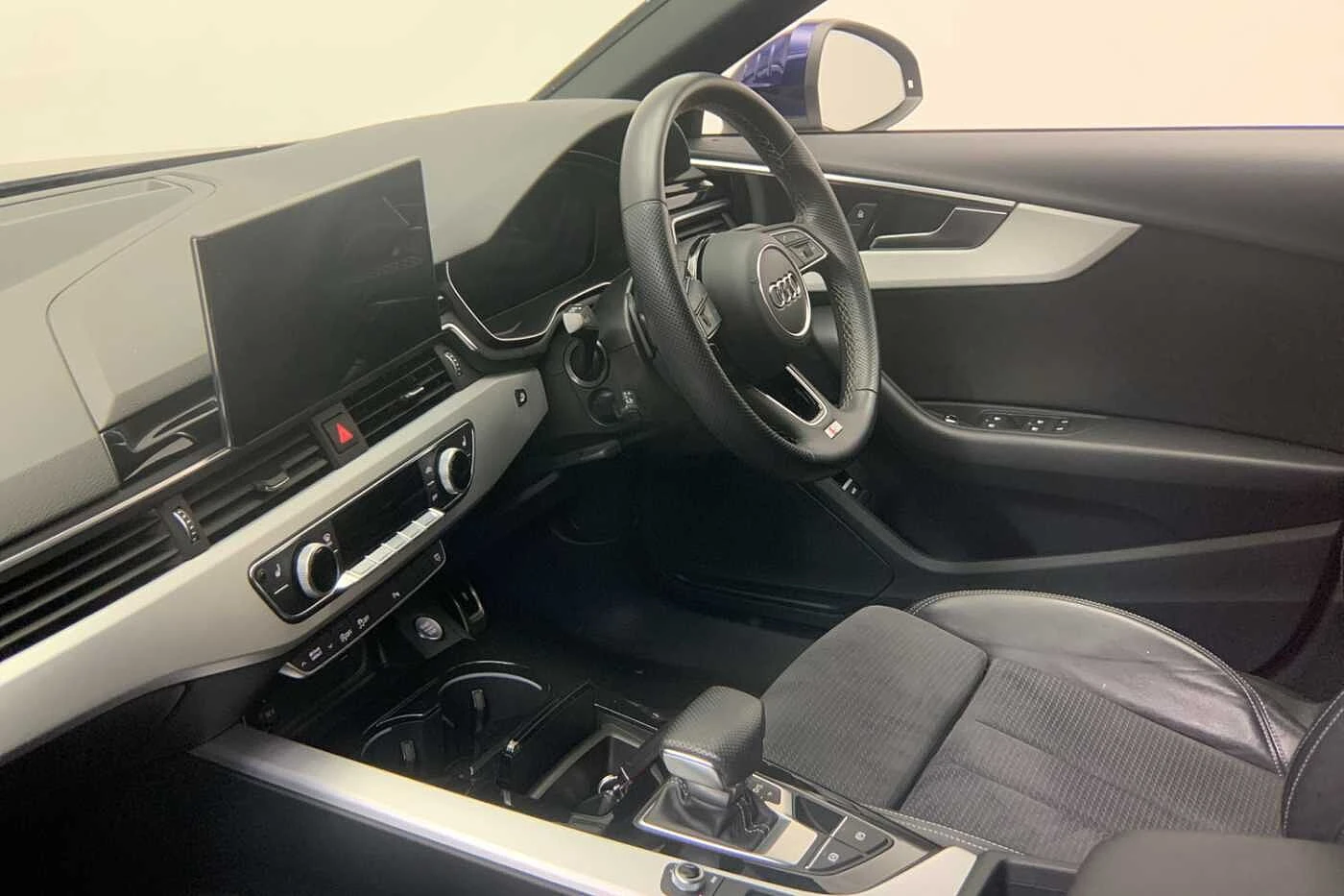 Audi-A4-image-1