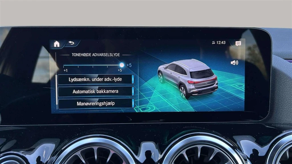 Mercedes-Benz-EQA-image-19