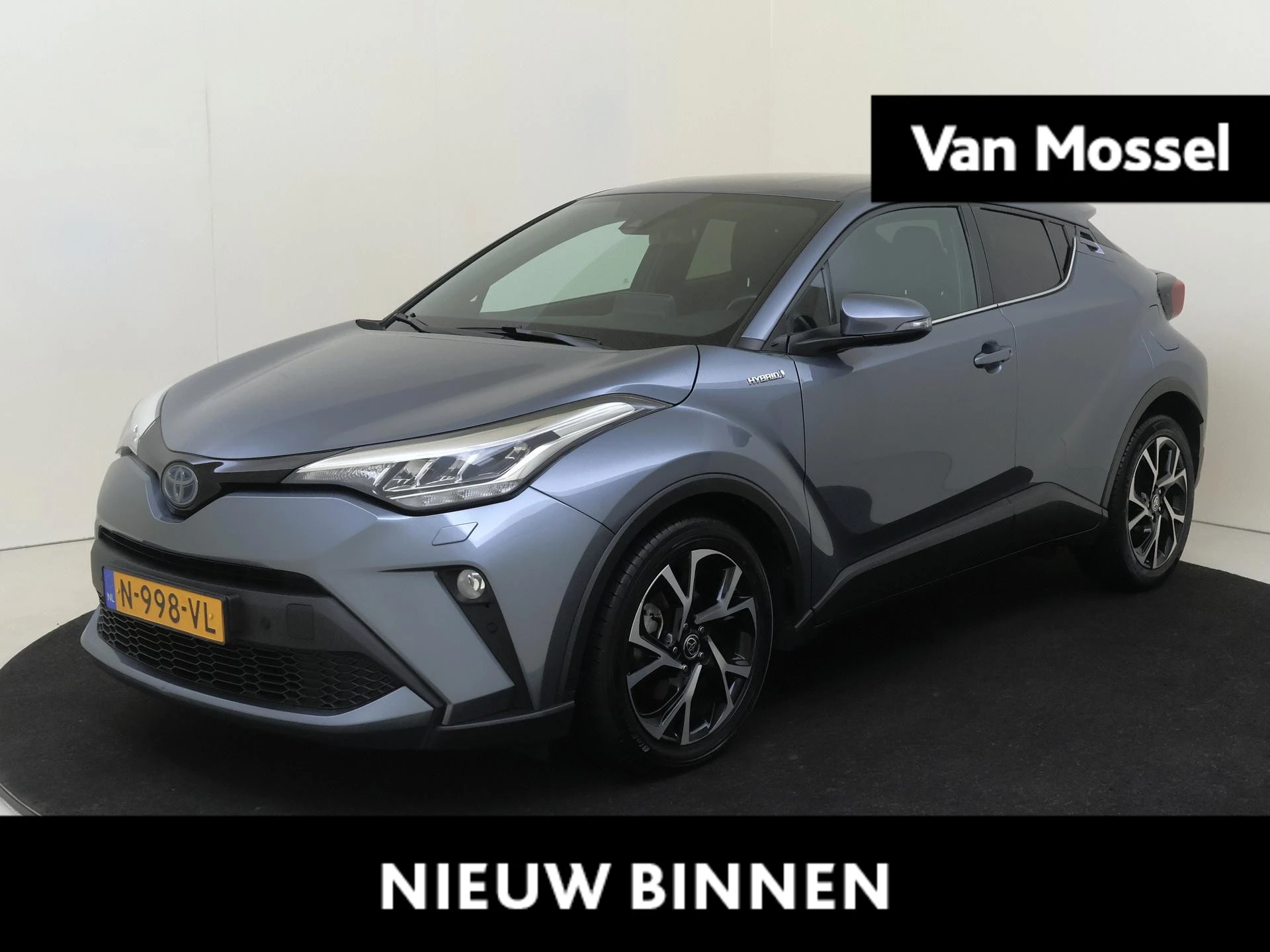 Toyota-C-HR-image-0