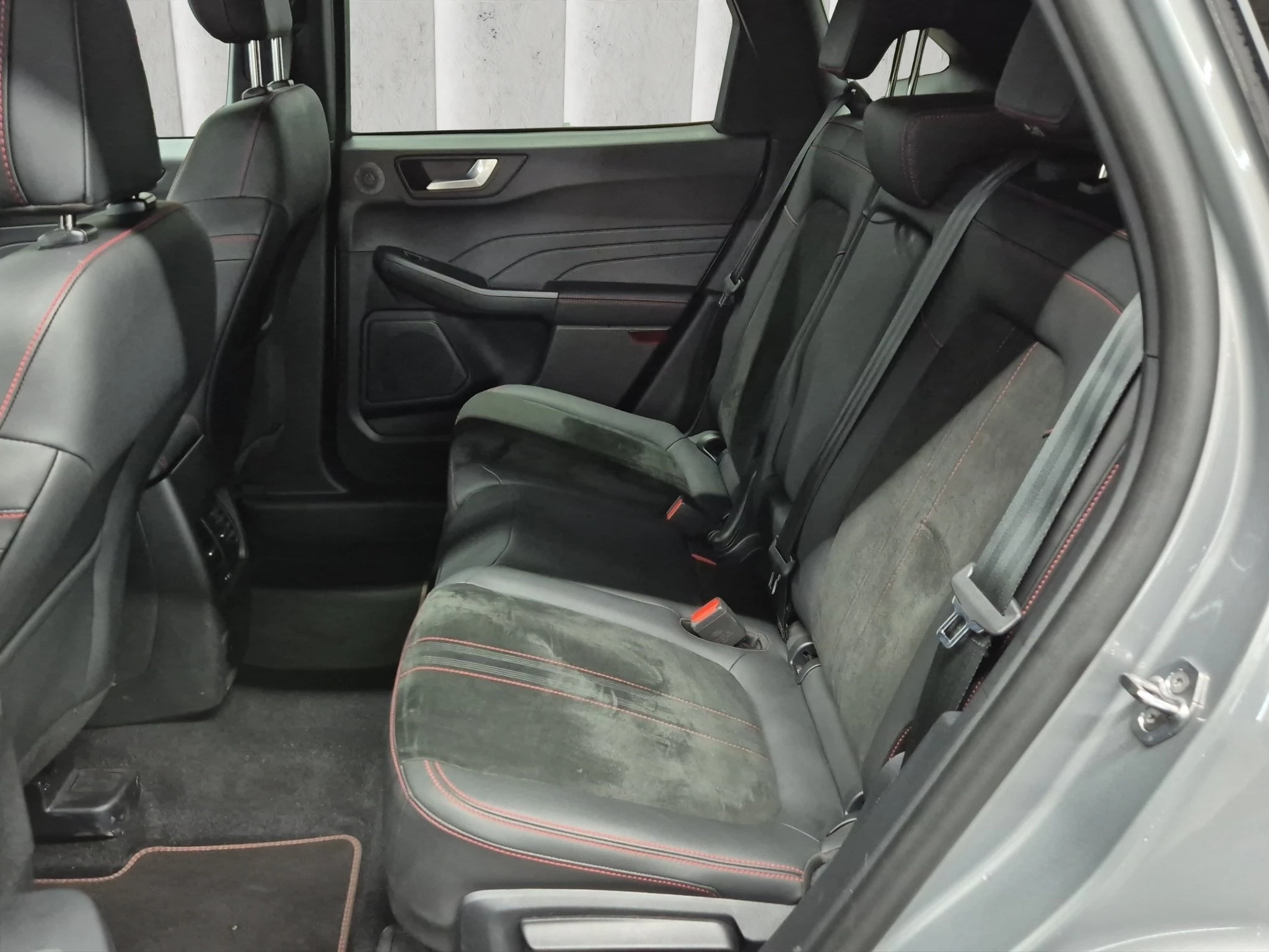 Ford Kuga ST-Line X Aut.*360GRAD*LED-MATRIX*NAVI*GRA*WINTER-PKT.