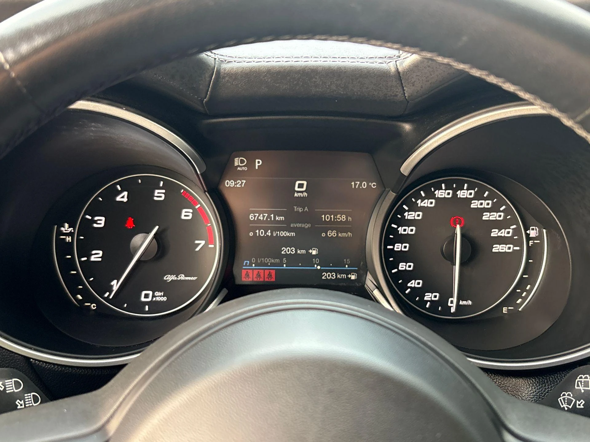 Alfa Romeo-Stelvio-image-11