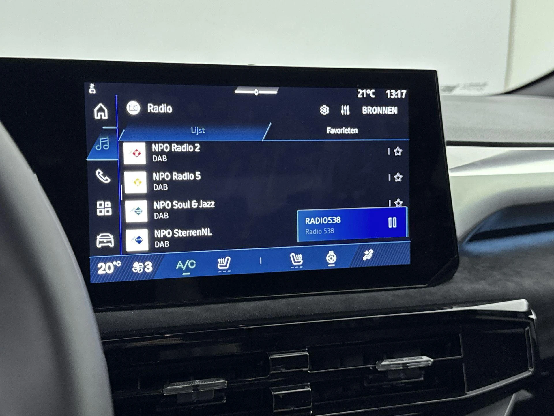 Renault-Clio-image-6