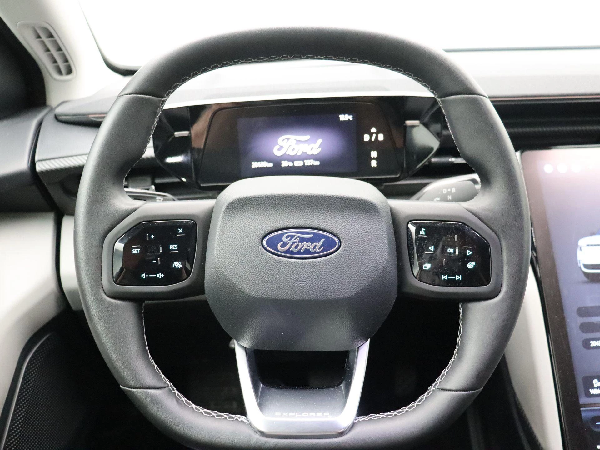 Ford-Explorer-image-10