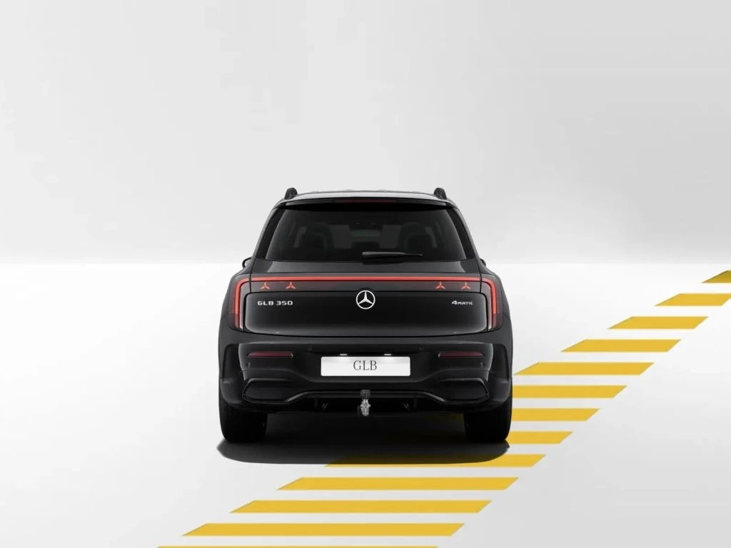 Mercedes-Benz-GLB 350-image-4