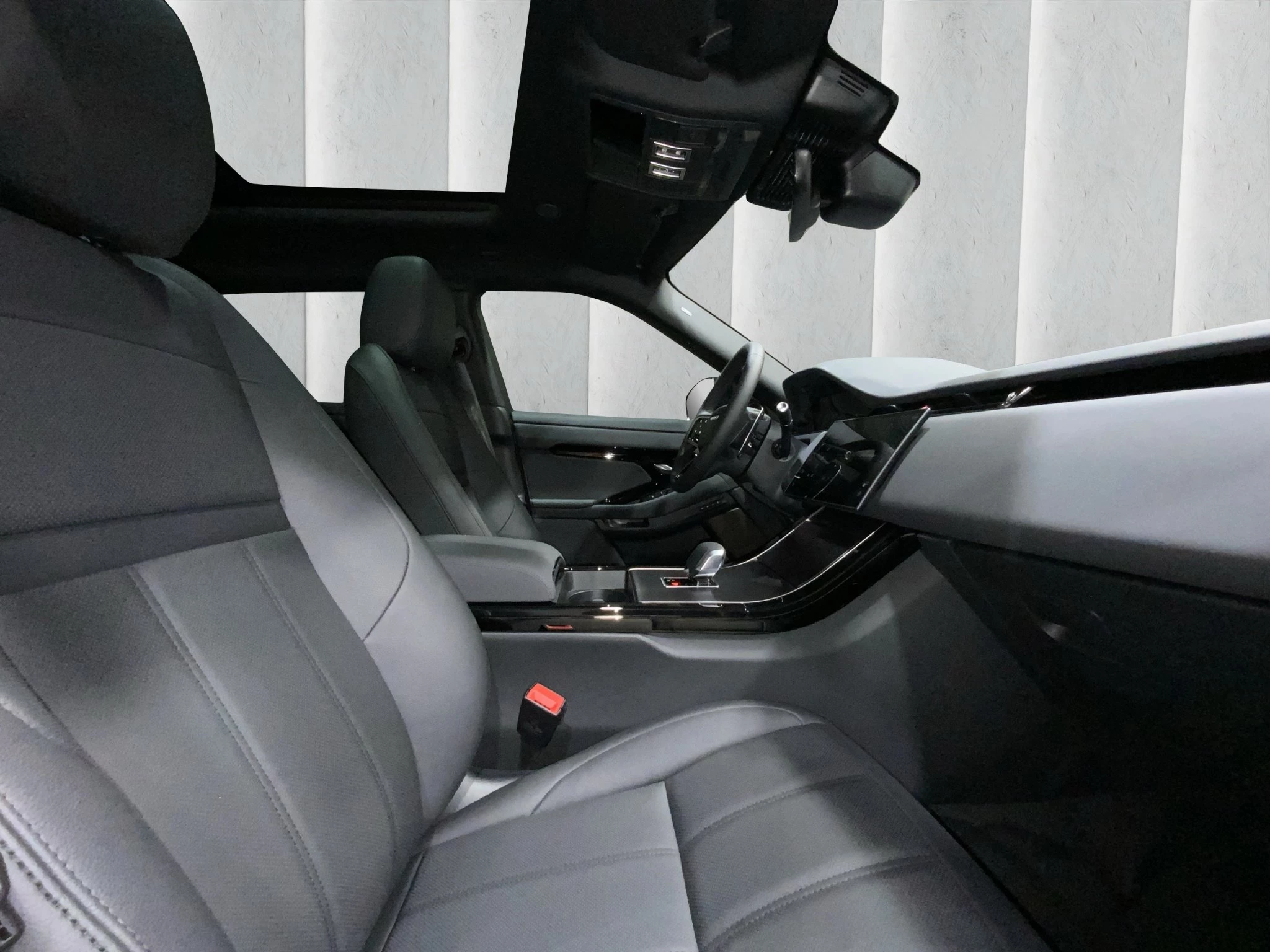 Land Rover Range Rover Evoque D200 DYNAMIC SE | Pano | Winter Pack