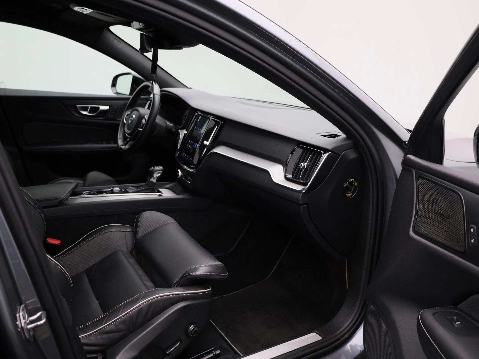 Volvo-S60-image-32