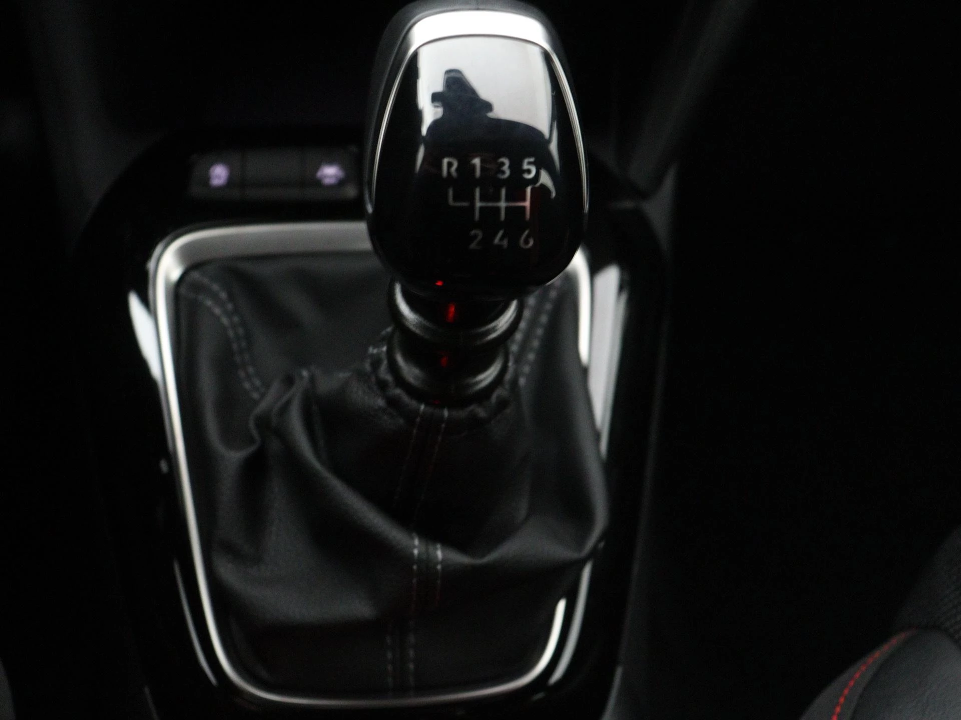 Opel-Corsa-image-8