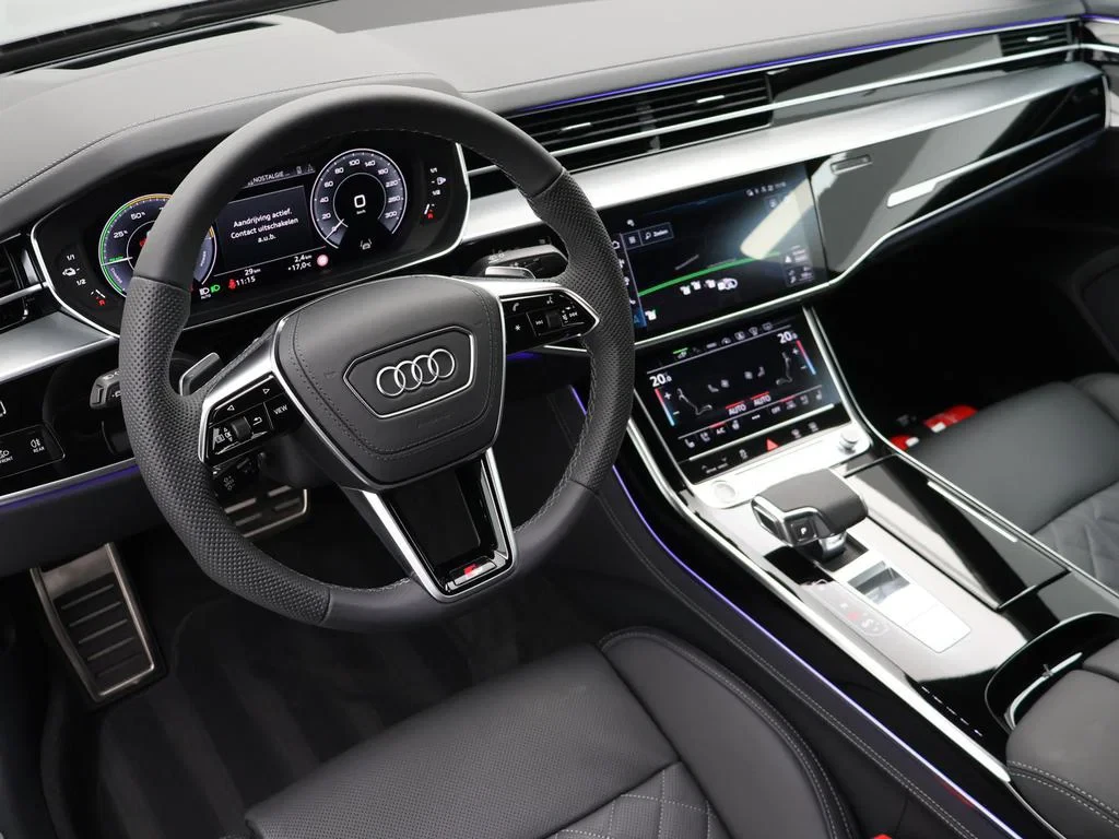 Audi-A8-image-16