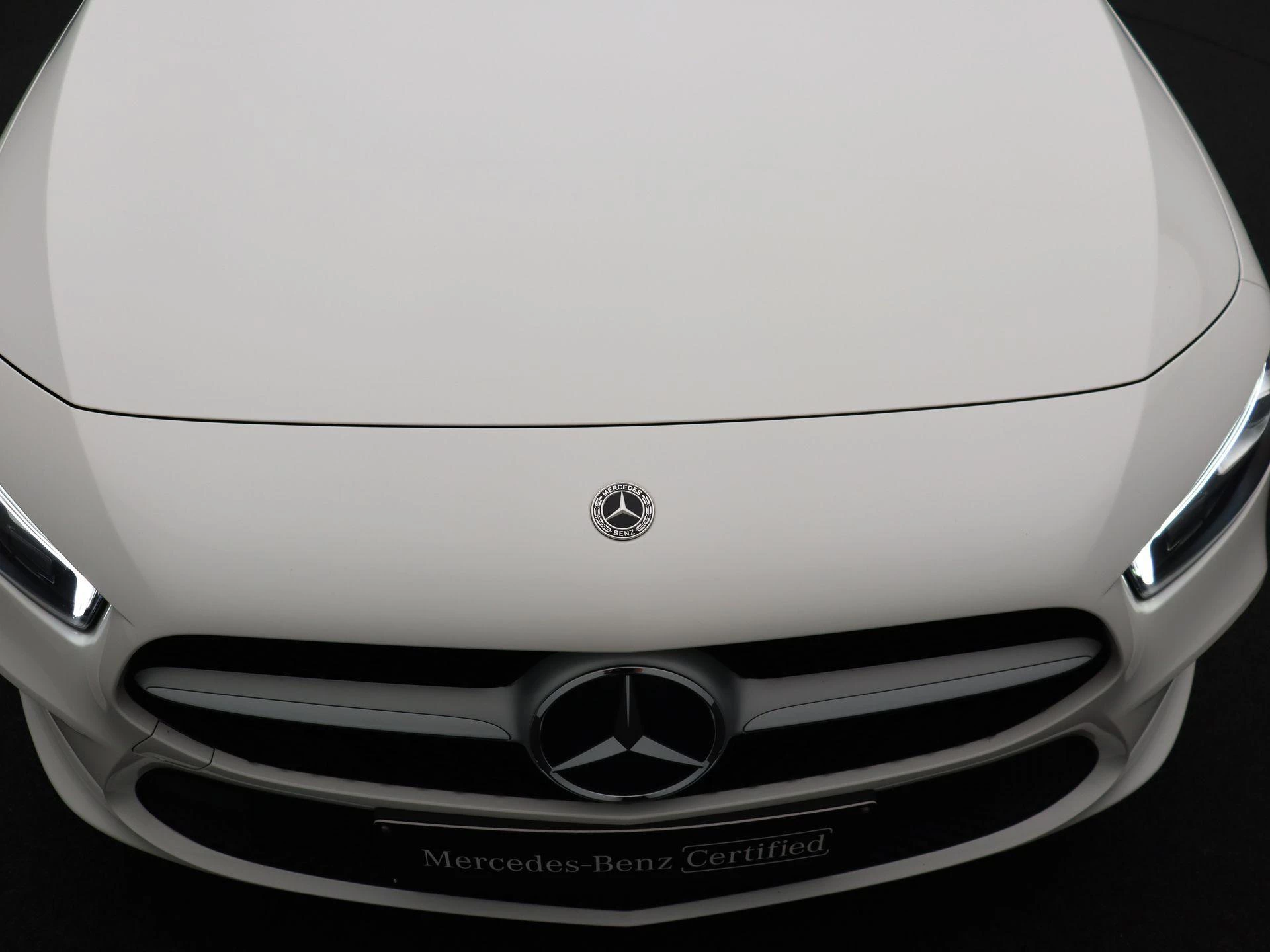 Mercedes-Benz Classe A 180 Luxury Line Limousine + LEDER + TREKHAAK + CAMERA +