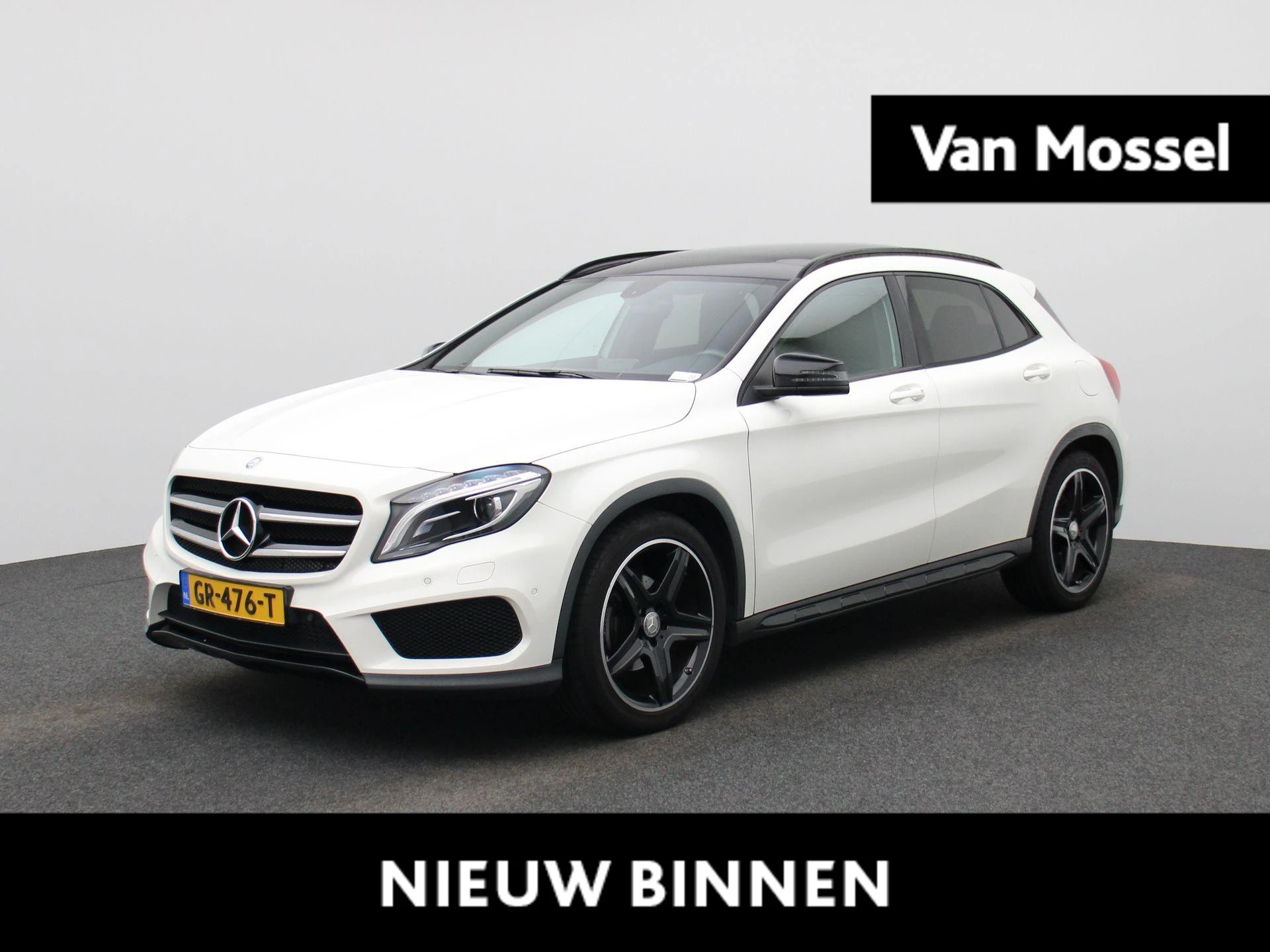 Mercedes-Benz-GLA-image-0