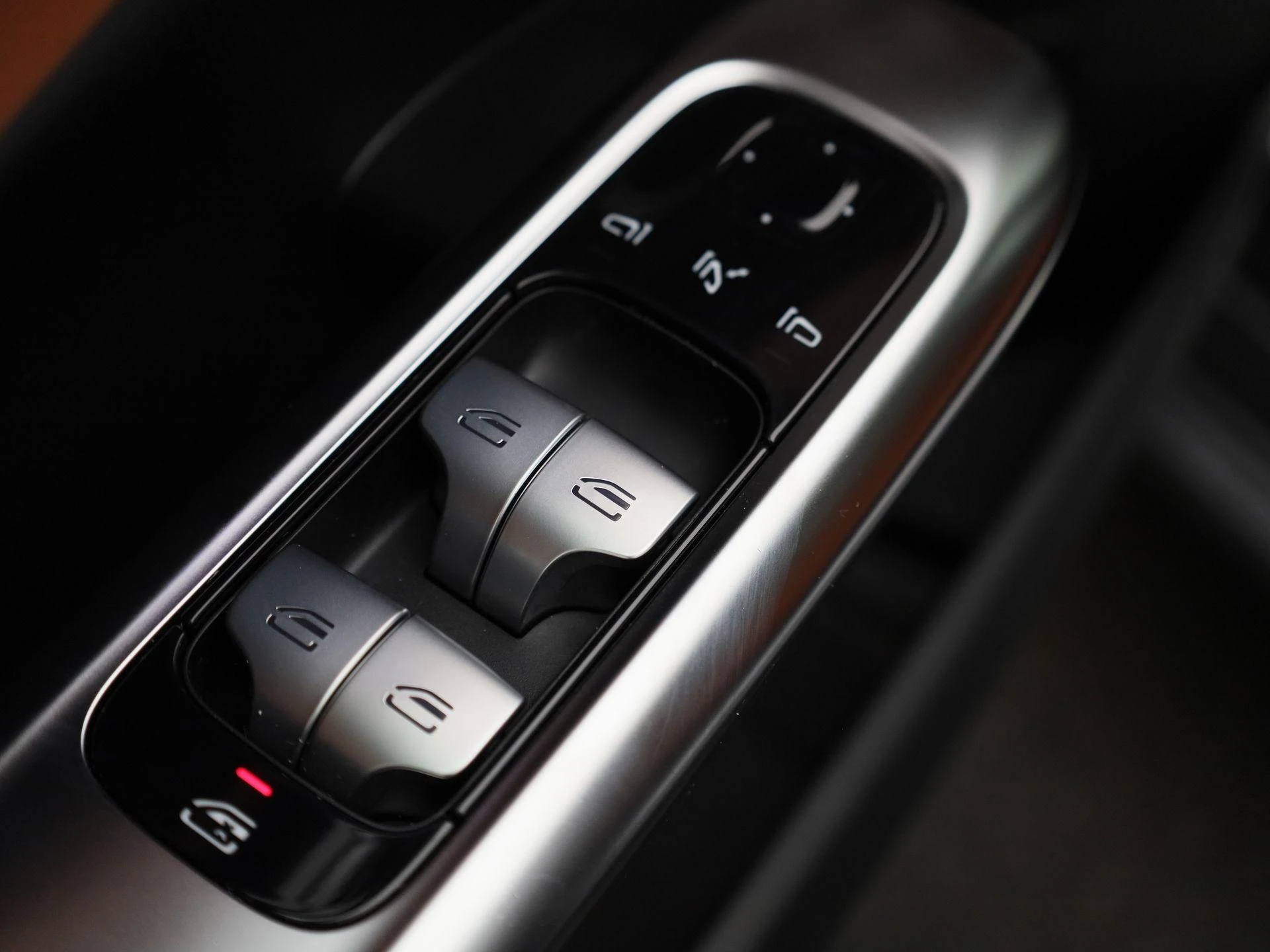 Mercedes-Benz-C-Klasse-image-34