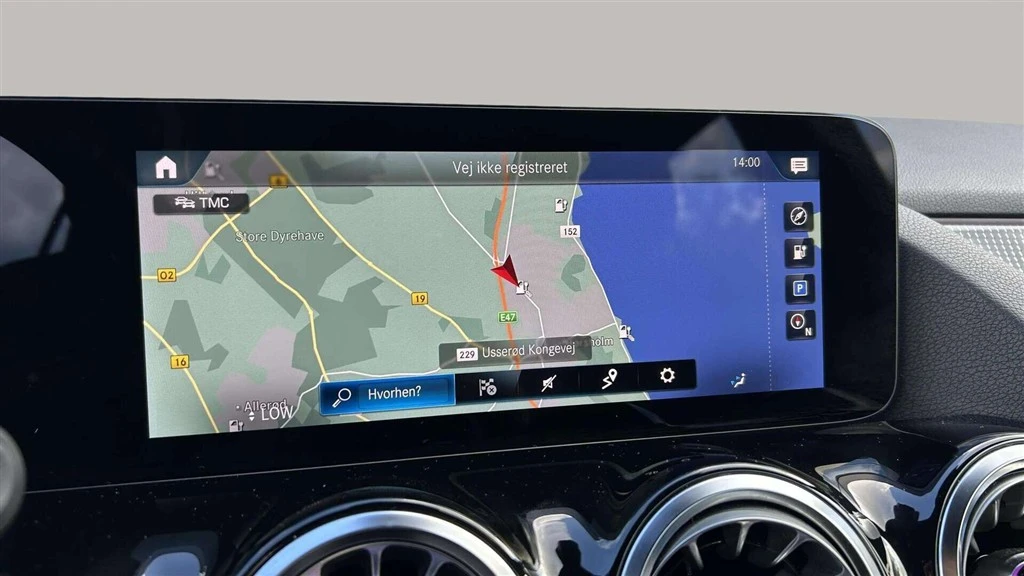 Mercedes-Benz-EQA-image-16