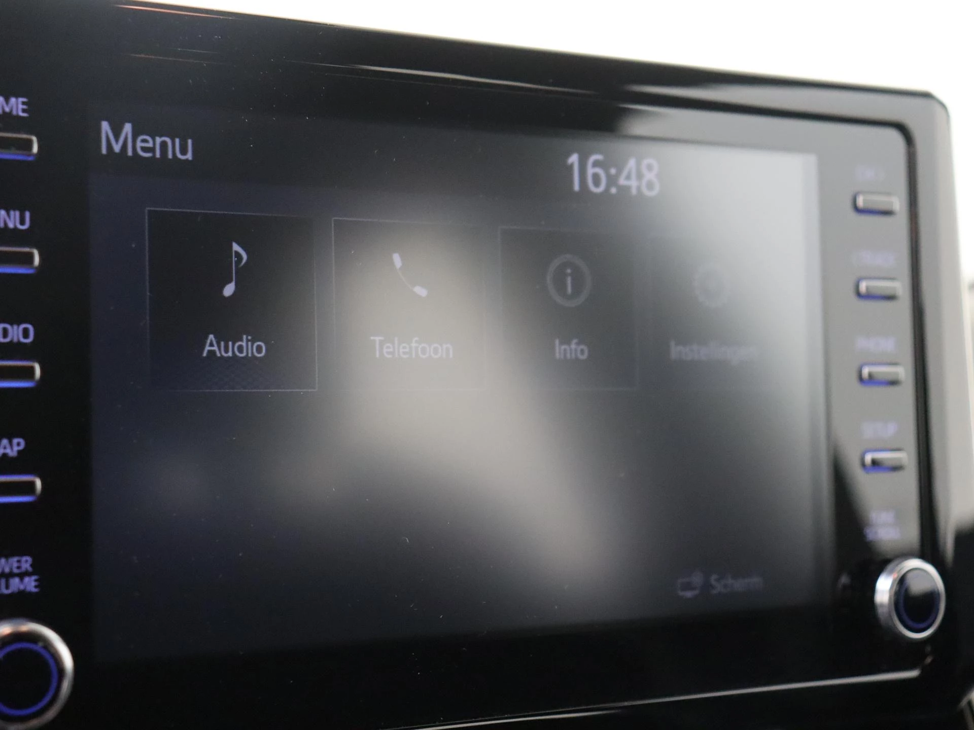 Toyota-Corolla Touring Sports-image-21