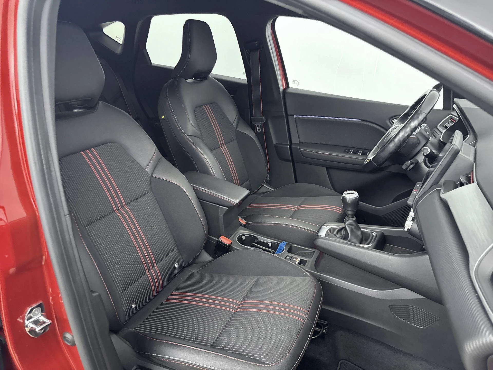 Renault-Captur-image-23