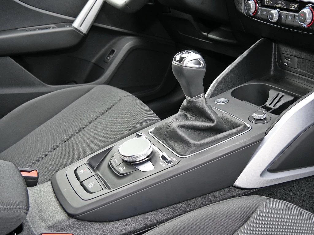 Audi Q2 30 TFSI advanced *AHK*ACC*NAVI*KAMERA*