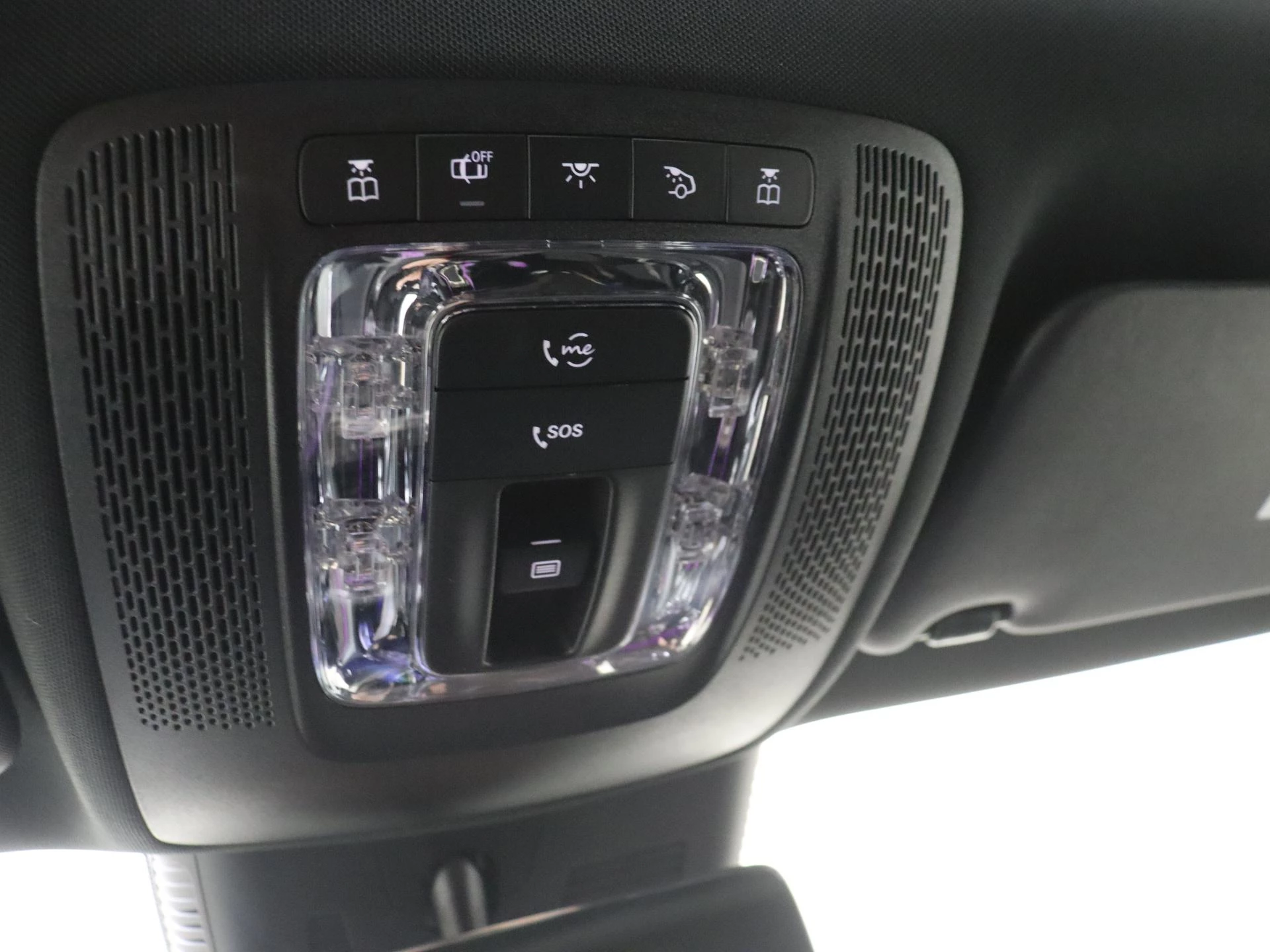 Mercedes-Benz-EQA-image-22
