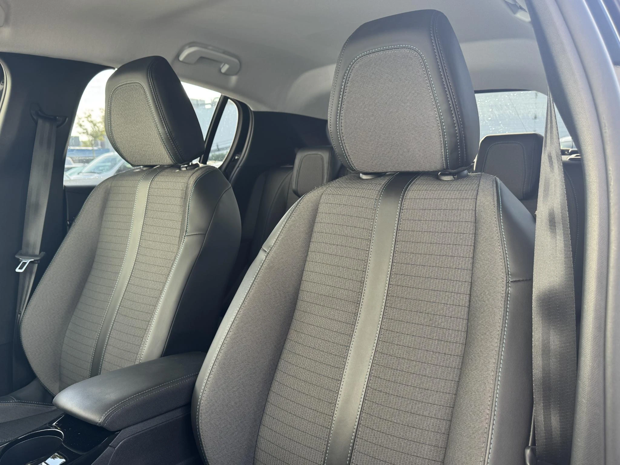 Peugeot-208-image-11