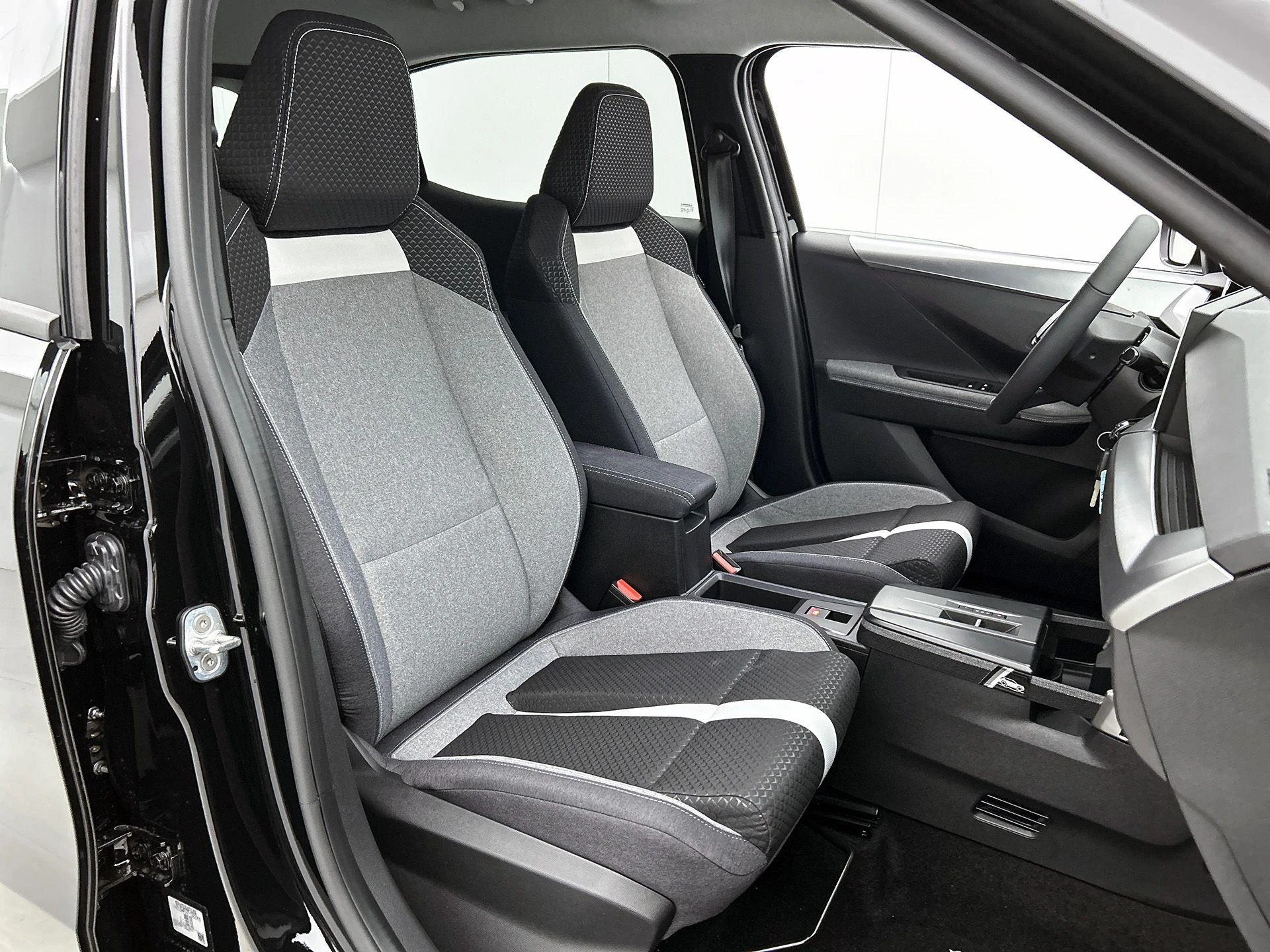 Opel-Frontera-image-37