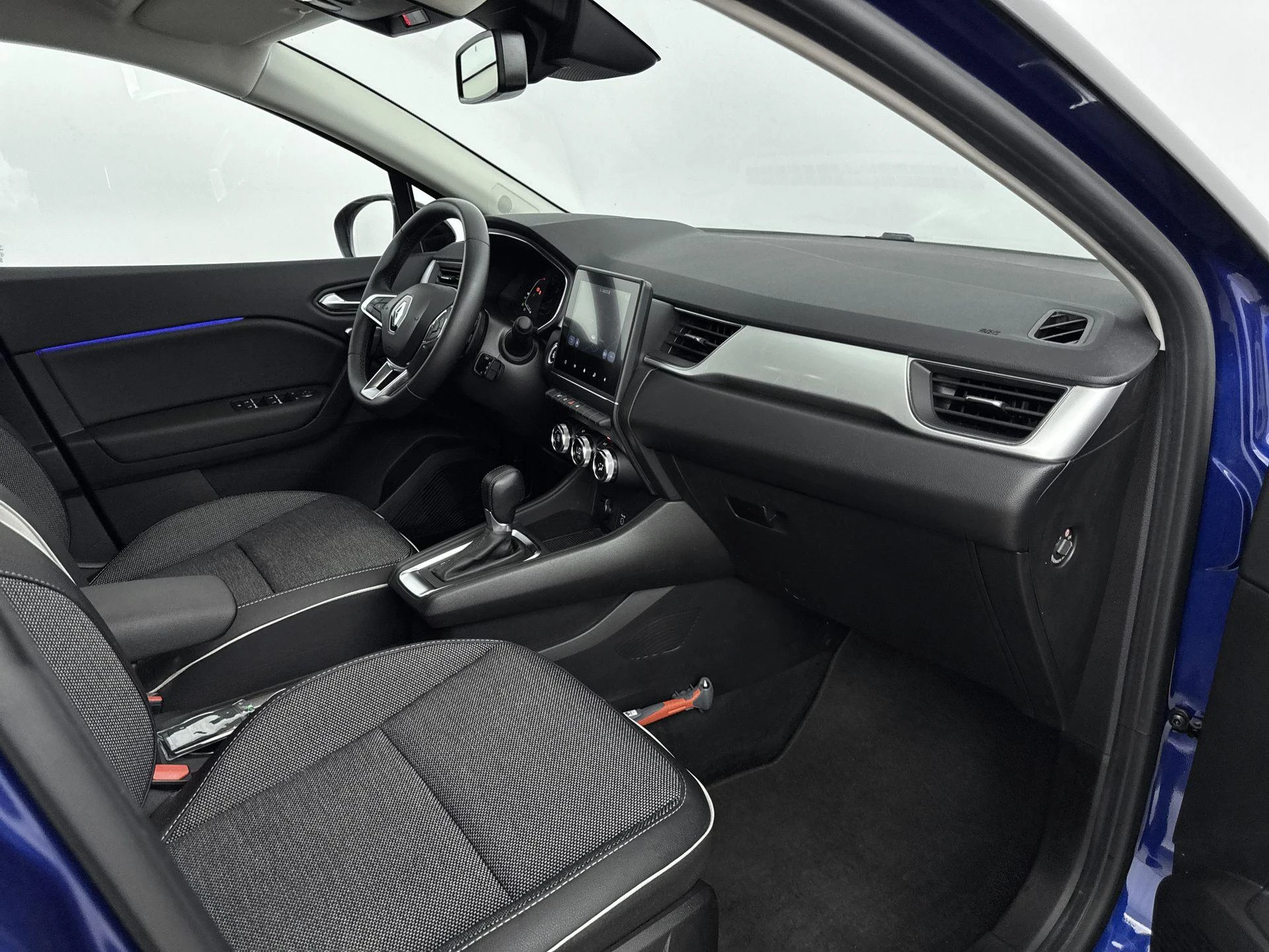 Renault-Captur-image-16