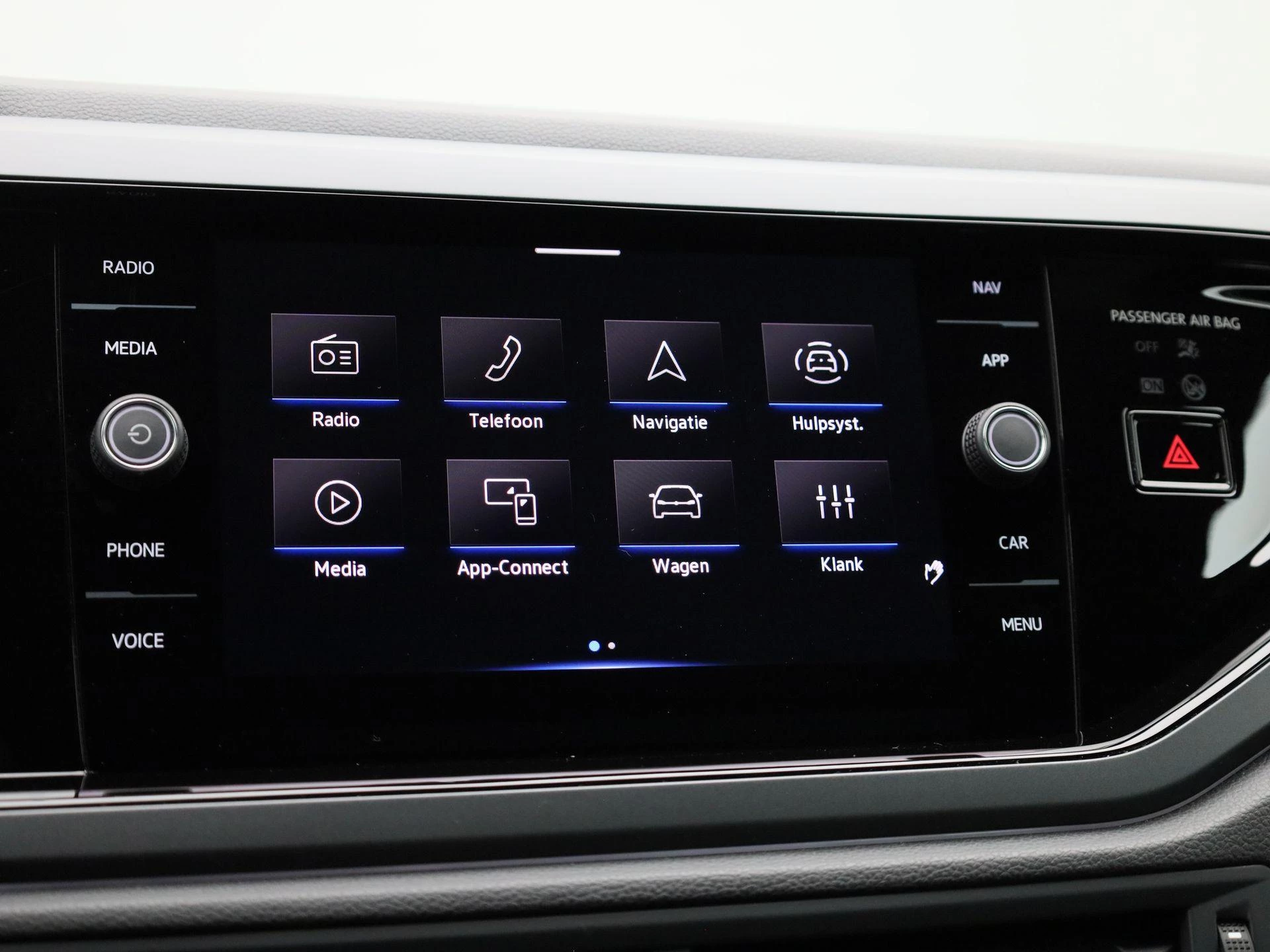 Volkswagen-Polo-image-23