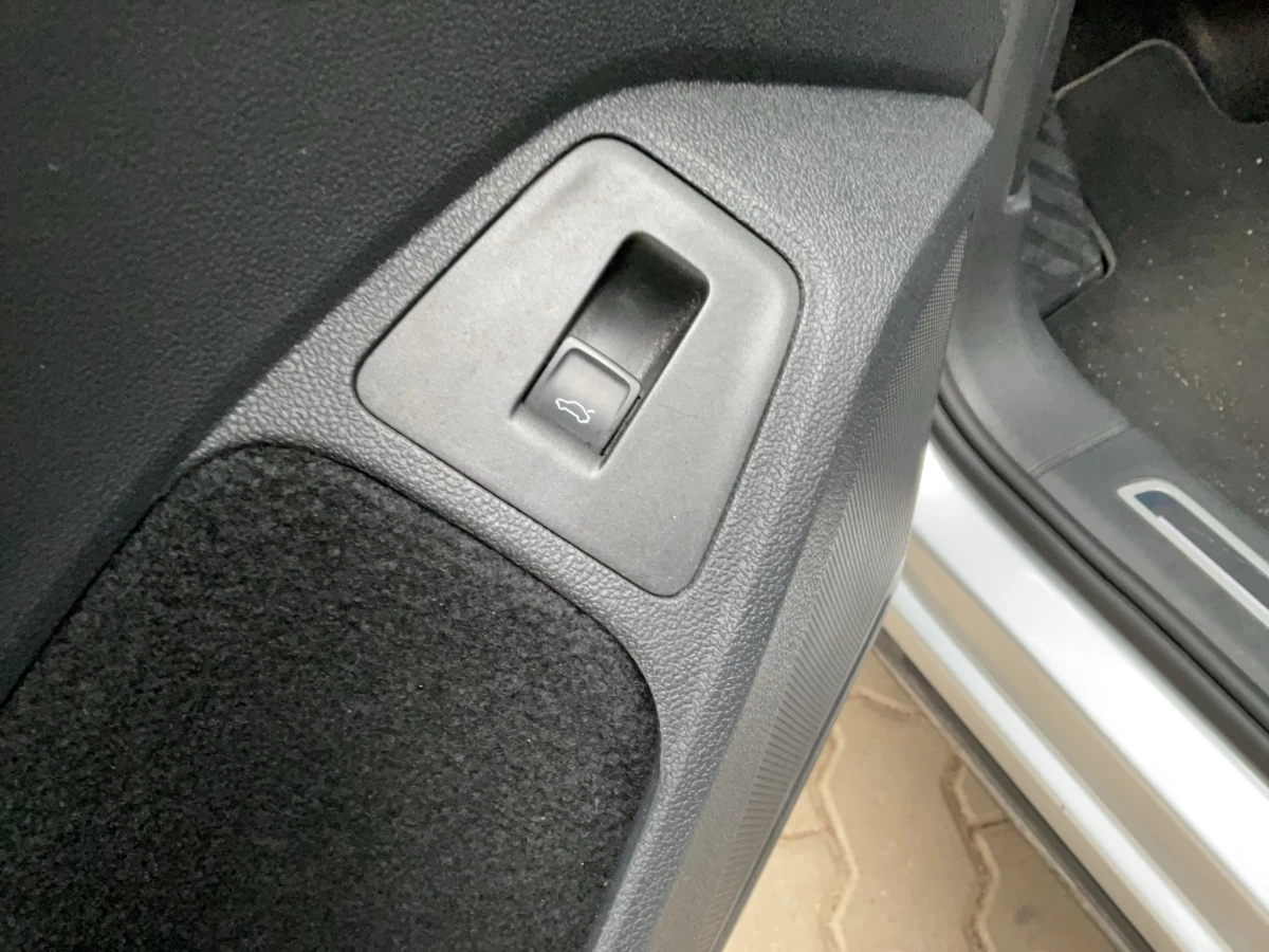 Volkswagen-Tiguan-image-25