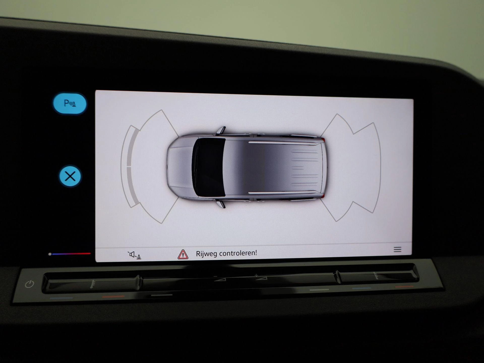 Volkswagen-Caddy-image-17