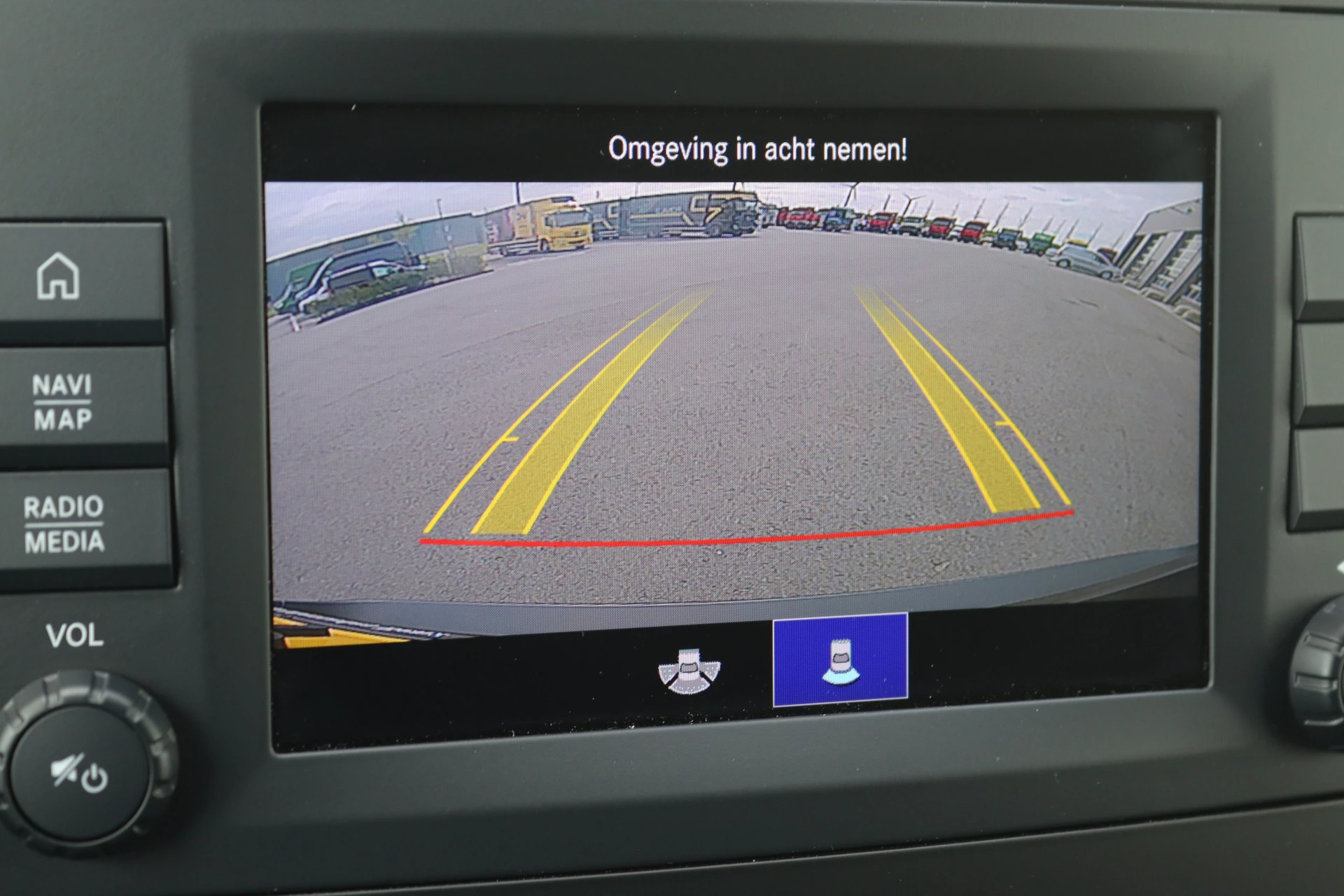 Mercedes-Benz-eVito-image-8