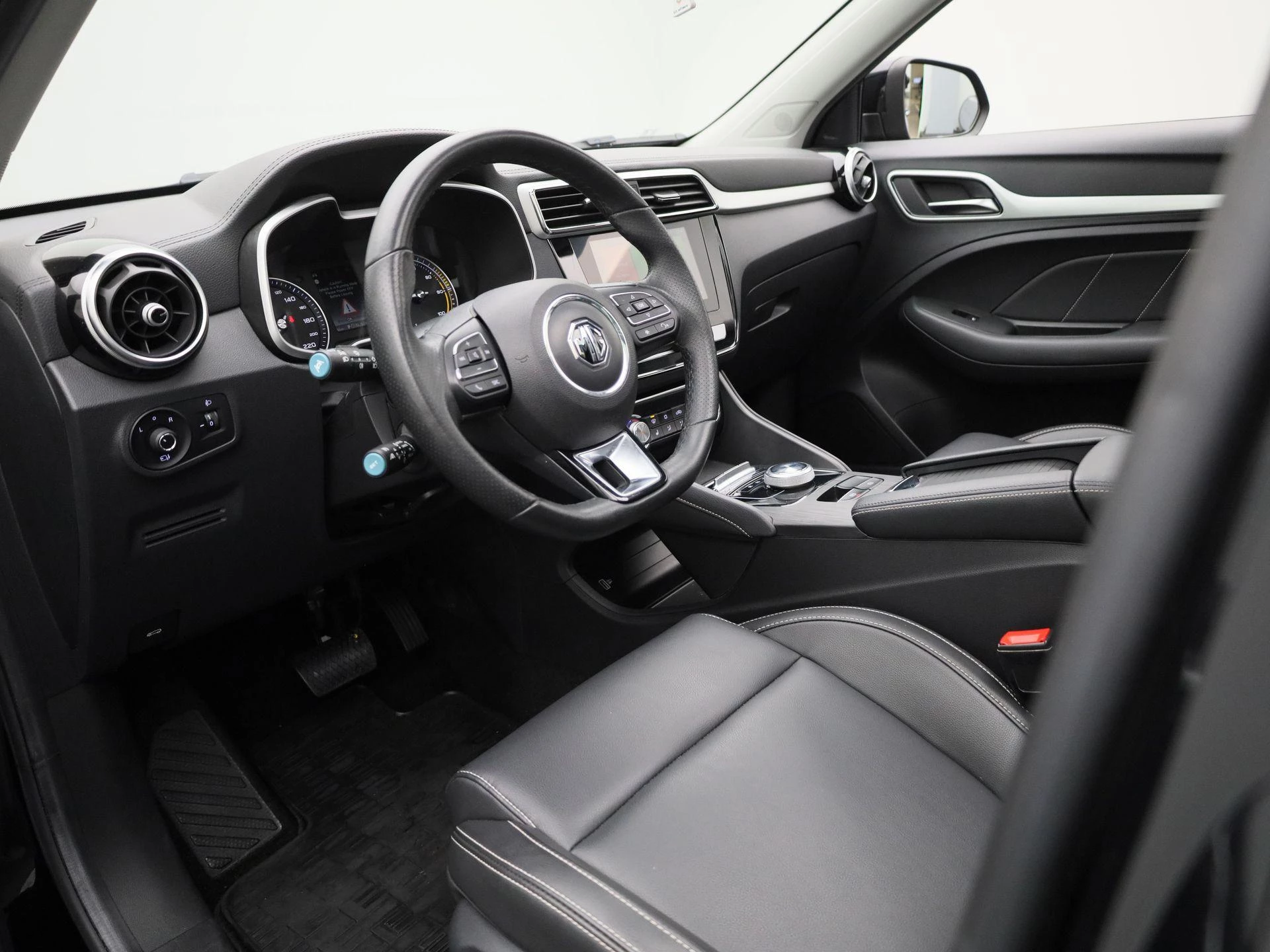 MG-ZS EV-image-15
