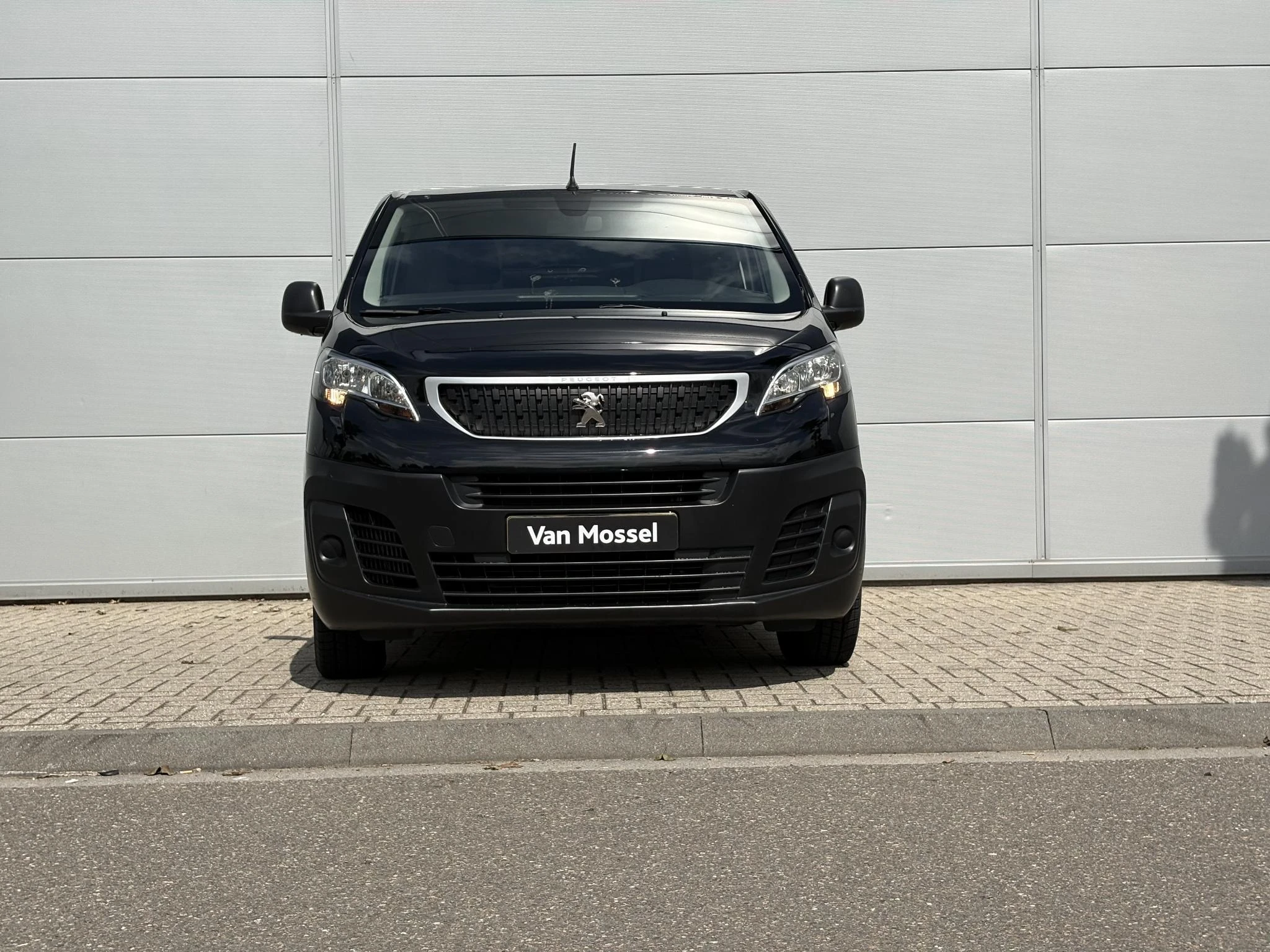 Peugeot Expert 1.5 BlueHDI 120 Compact Premium