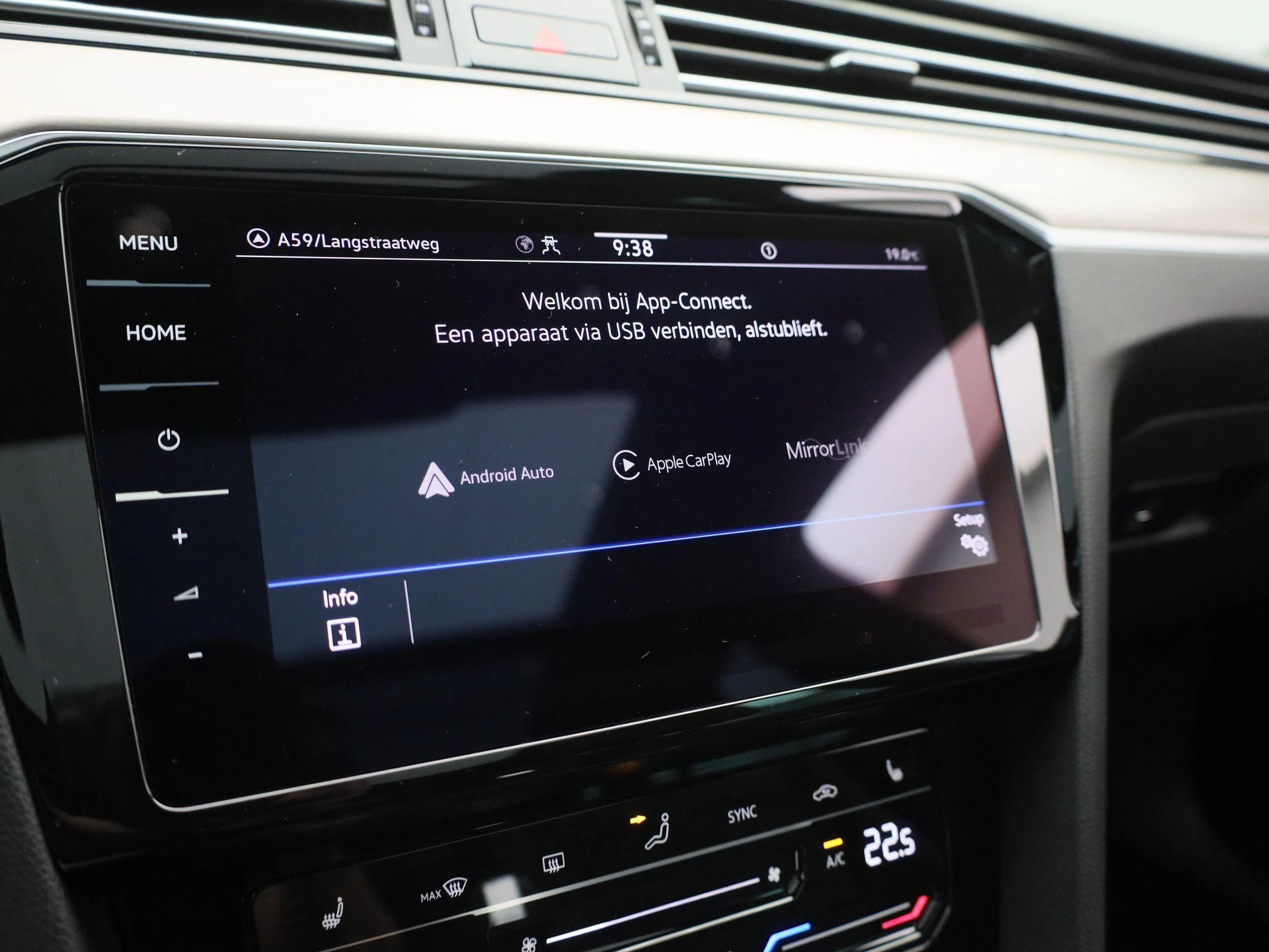 Volkswagen-Passat-image-22