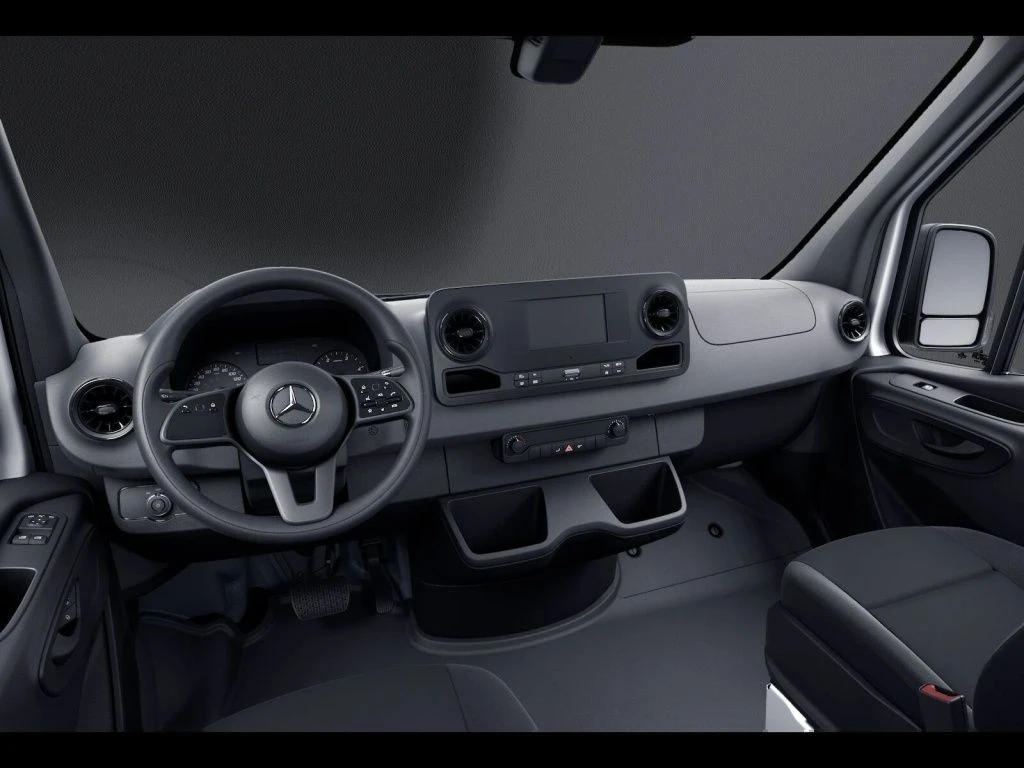 Mercedes-Benz-Sprinter 215-image-10