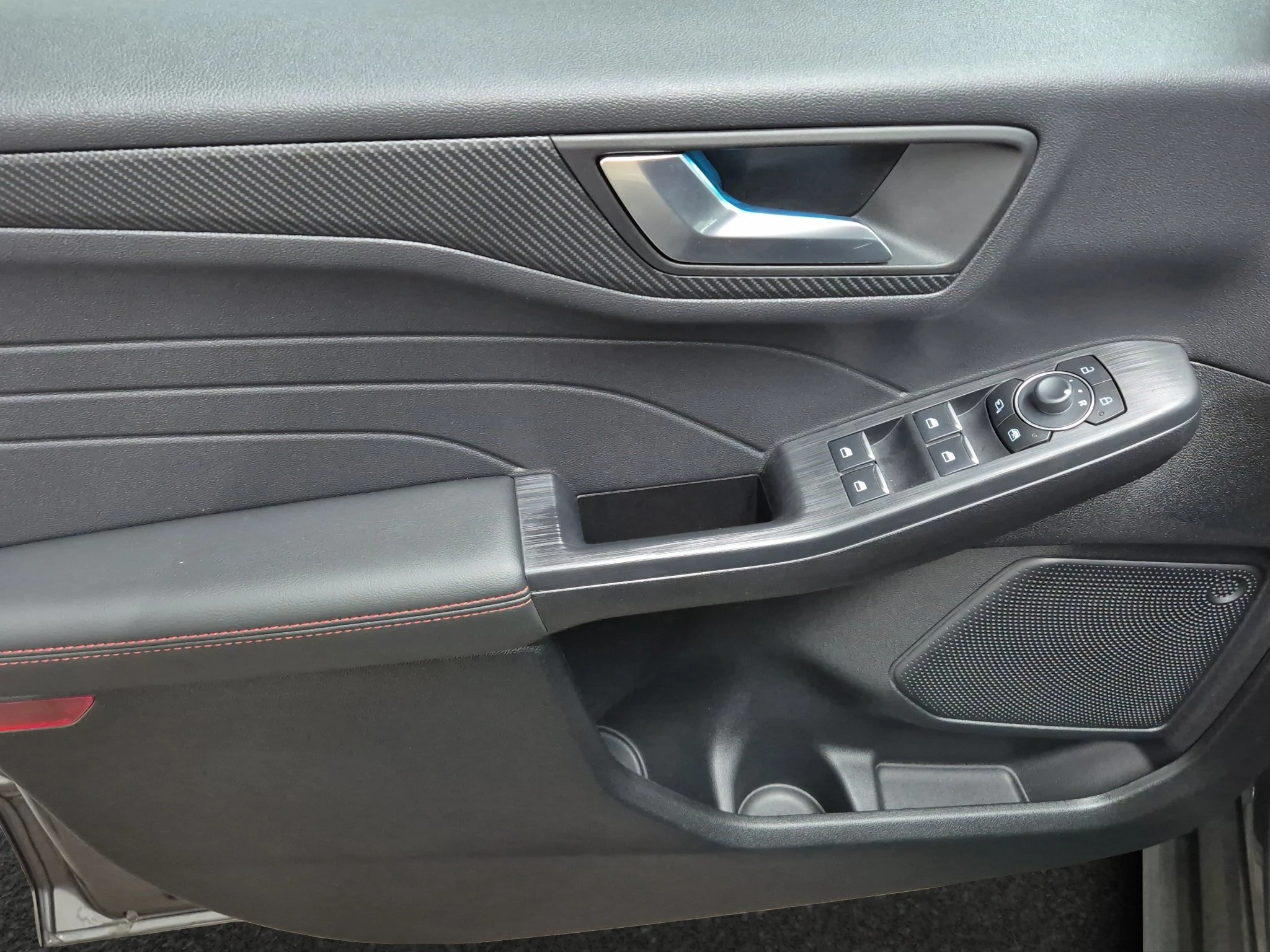 Ford-Kuga-image-15