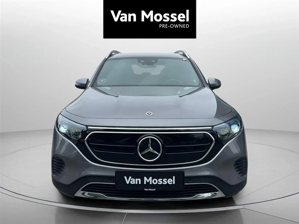 Mercedes-Benz-EQB-image-1