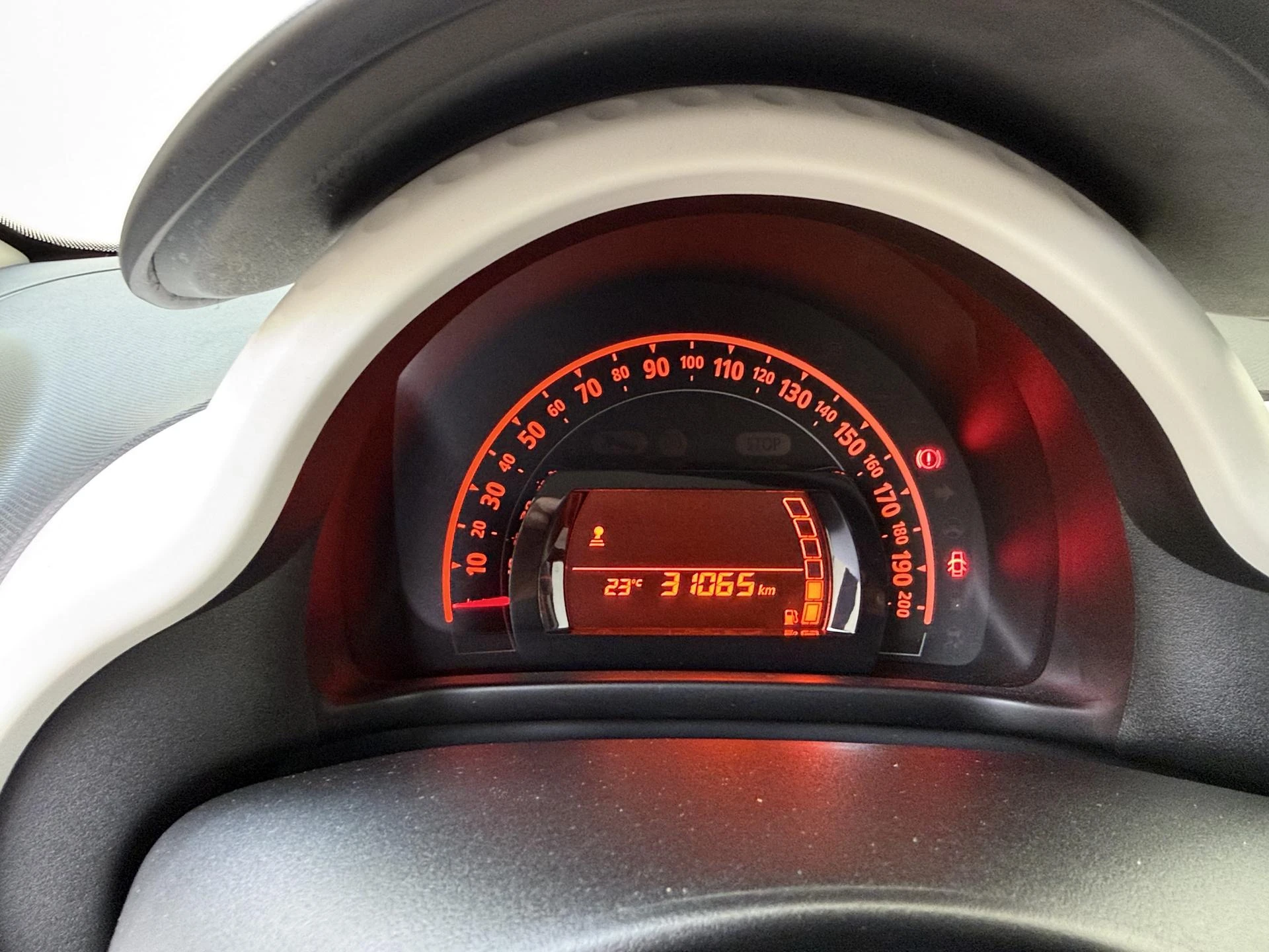 Renault-Twingo-image-10