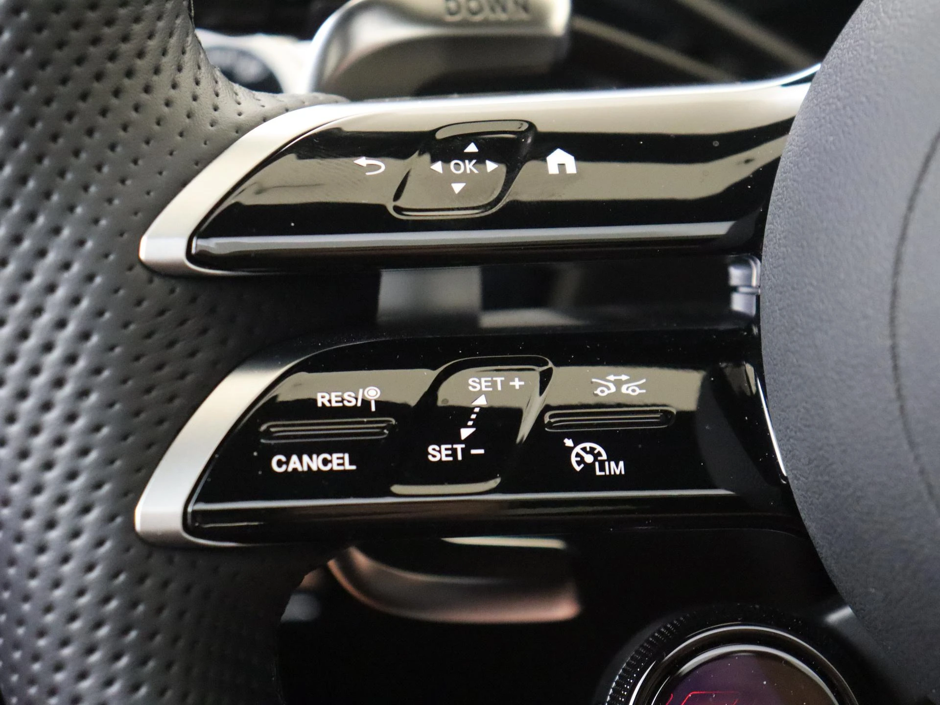Mercedes-Benz-E-Klasse-image-19