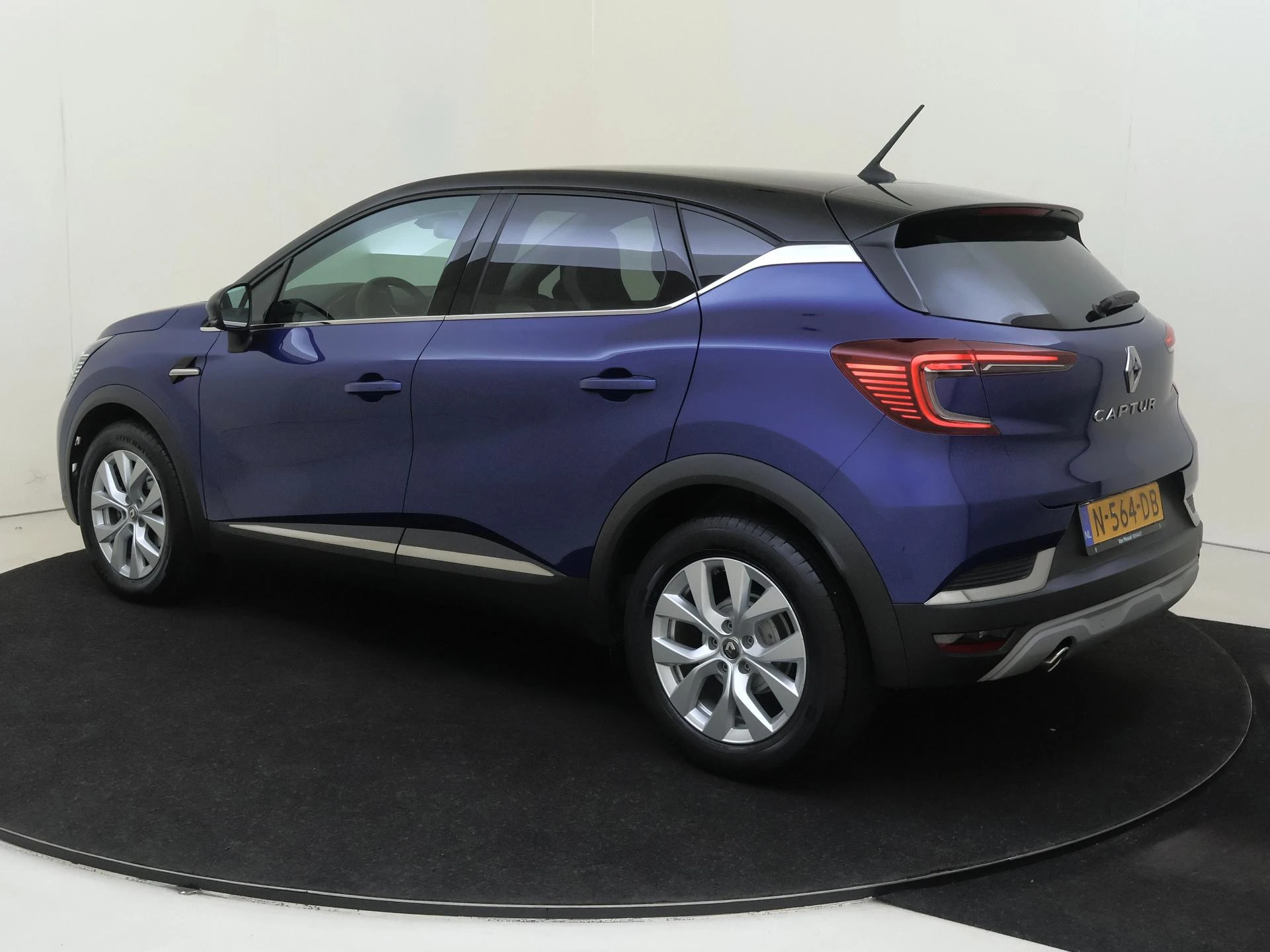 Renault-Captur-image-2