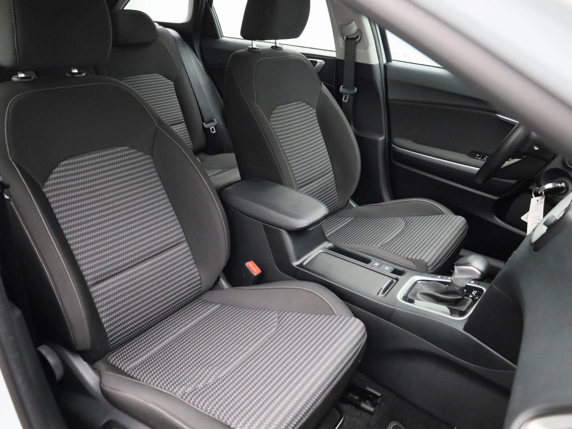 Kia-Ceed Sportswagon-image-31