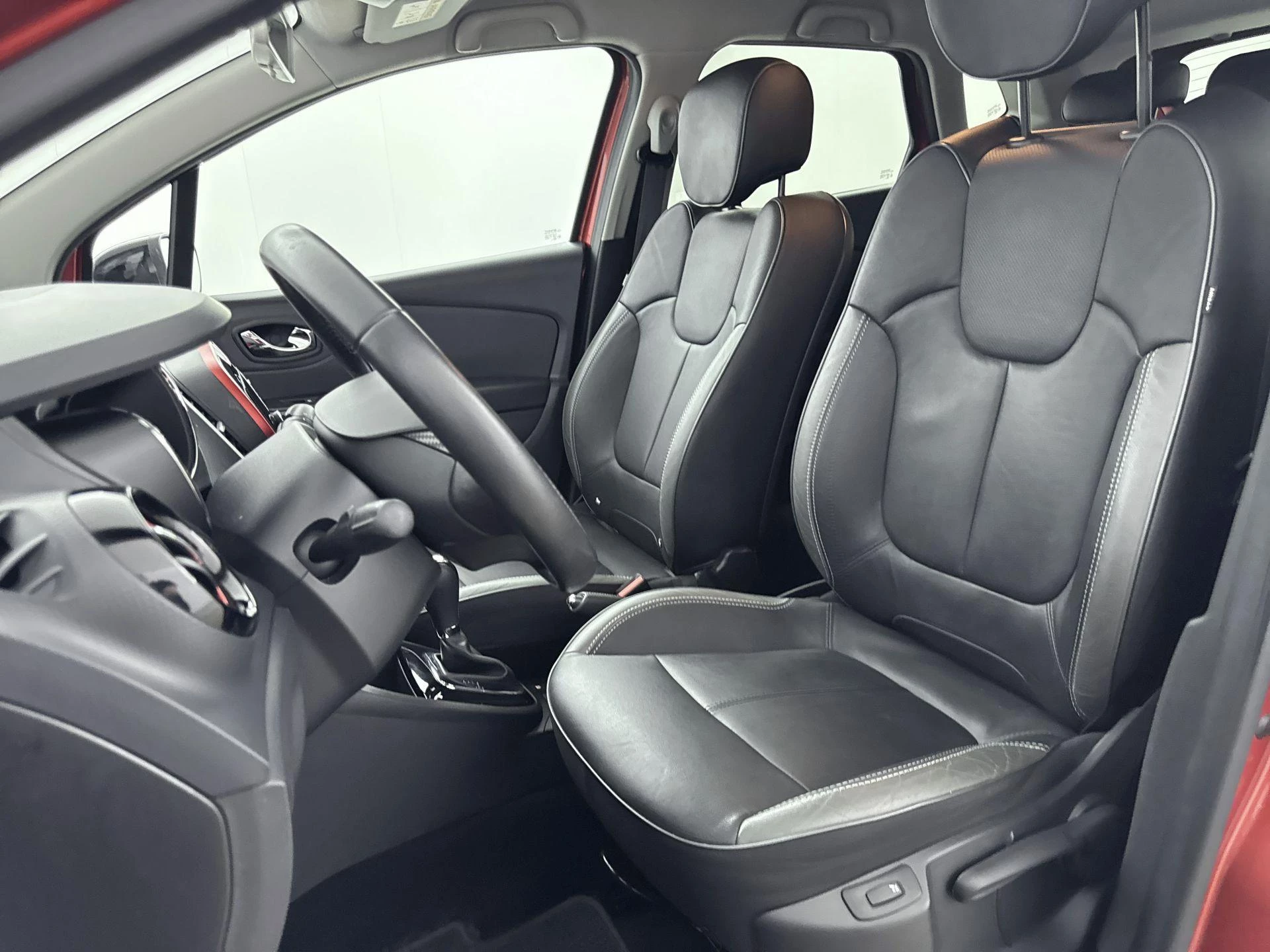 Renault-Captur-image-23